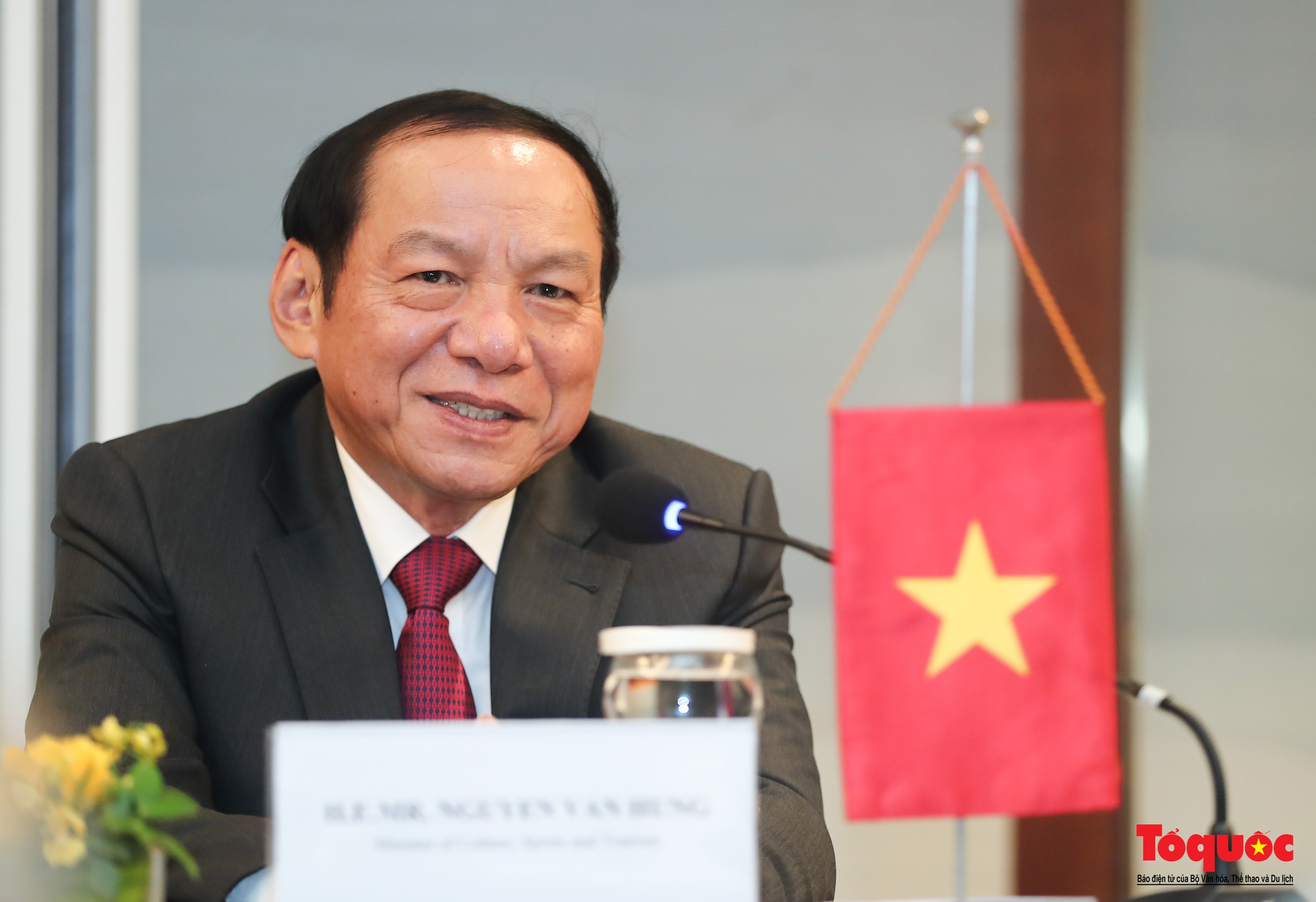 Chùm ảnh: Bộ trưởng Bộ VHTTDL Việt Nam hội đàm với Bộ Thông tin, Văn hóa và Du lịch Lào  - Ảnh 4.