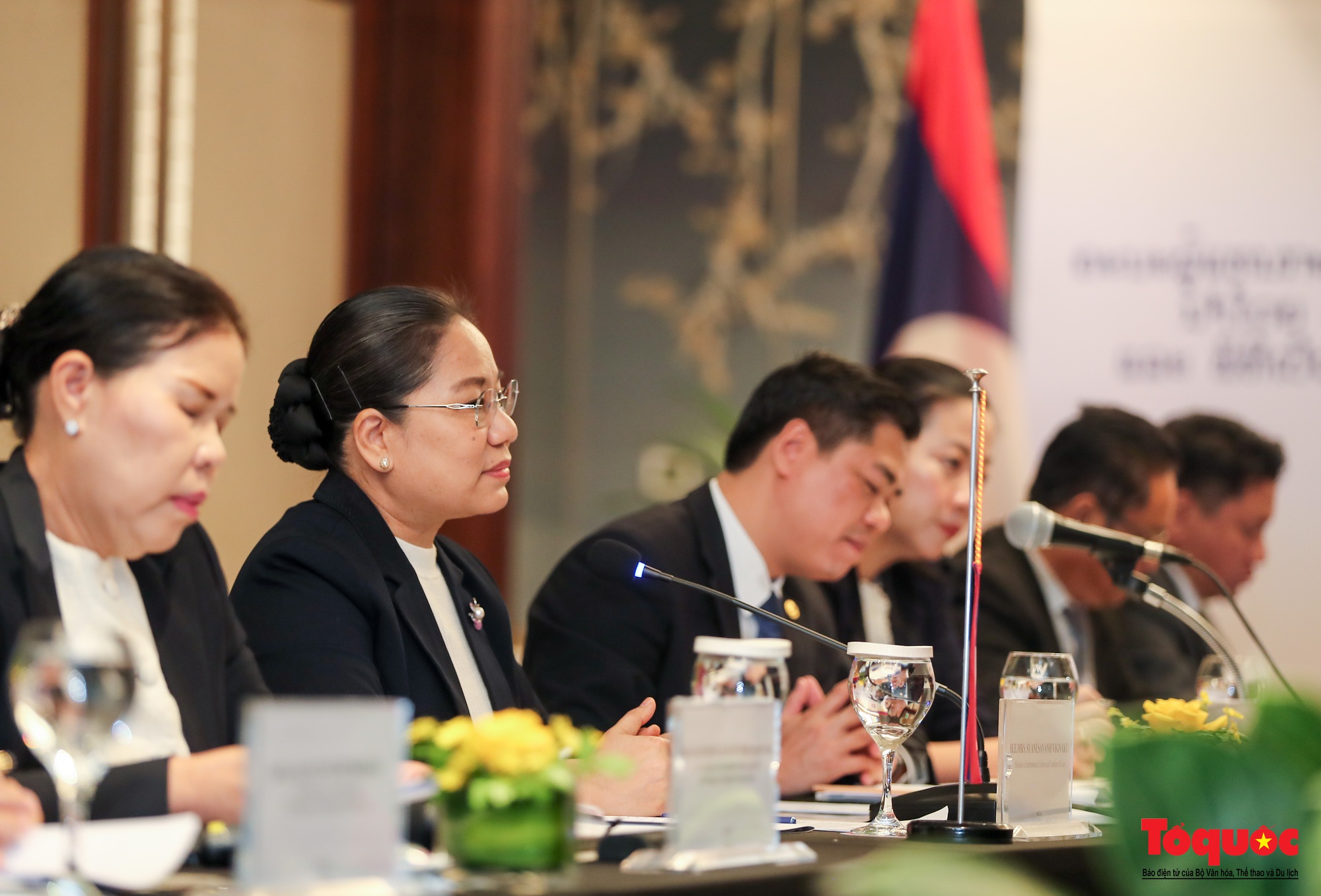 Chùm ảnh: Bộ trưởng Bộ VHTTDL Việt Nam hội đàm với Bộ Thông tin, Văn hóa và Du lịch Lào  - Ảnh 5.