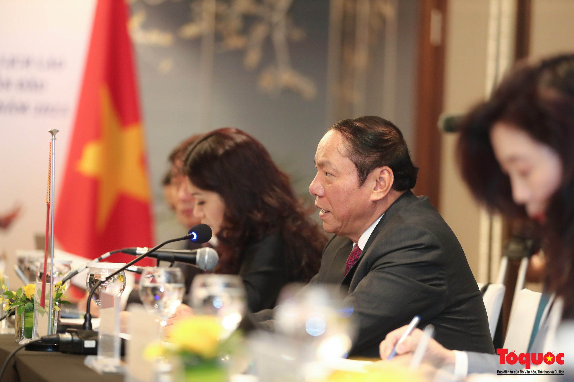 Chùm ảnh: Bộ trưởng Bộ VHTTDL Việt Nam hội đàm với Bộ Thông tin, Văn hóa và Du lịch Lào  - Ảnh 8.