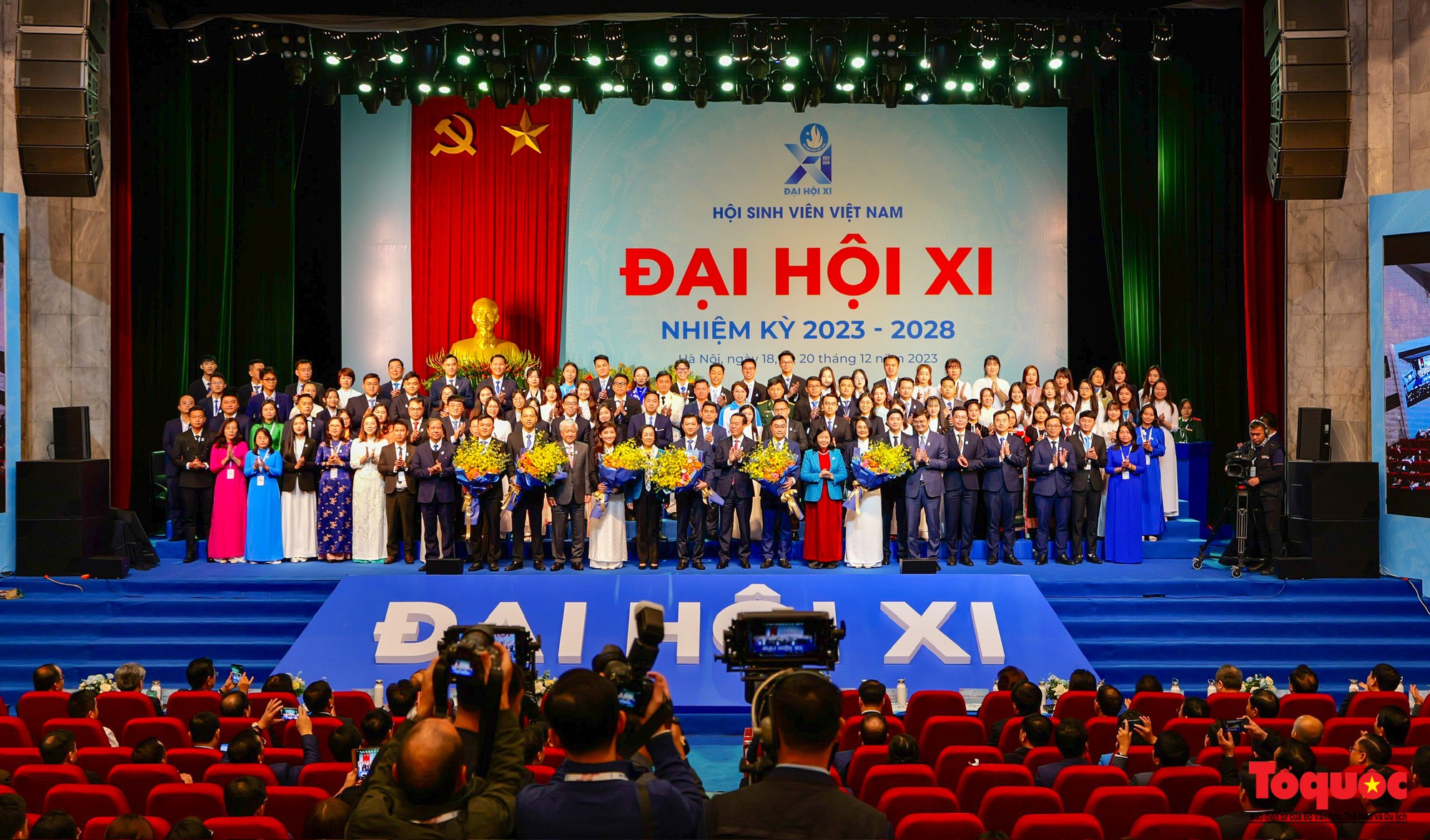 Chủ tịch nước Võ Văn Thưởng dự Đại hội đại biểu toàn quốc Hội Sinh viên Việt Nam lần thứ XI - Ảnh 10.