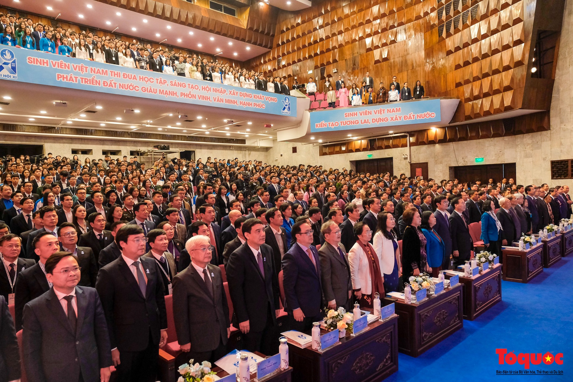 Chủ tịch nước Võ Văn Thưởng dự Đại hội đại biểu toàn quốc Hội Sinh viên Việt Nam lần thứ XI - Ảnh 3.
