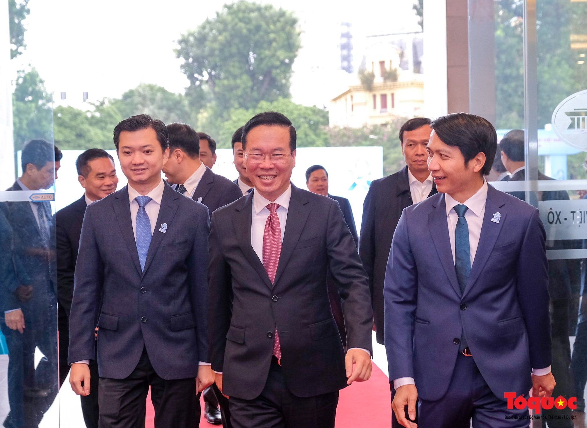 Chủ tịch nước Võ Văn Thưởng dự Đại hội đại biểu toàn quốc Hội Sinh viên Việt Nam lần thứ XI - Ảnh 2.