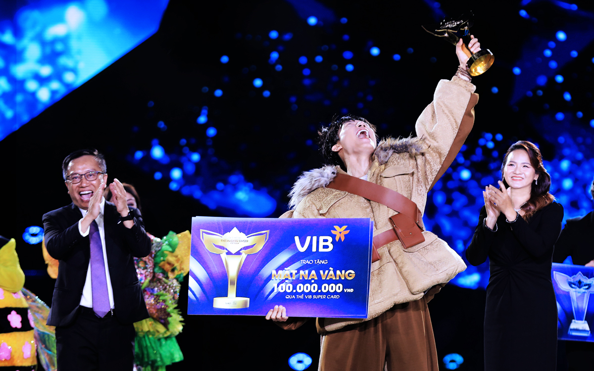 Hàng chục nghìn khán giả &quot;quẩy&quot; hết nấc cùng The Masked Singer Vietnam All-Star Concert 2023 - Ảnh 2.
