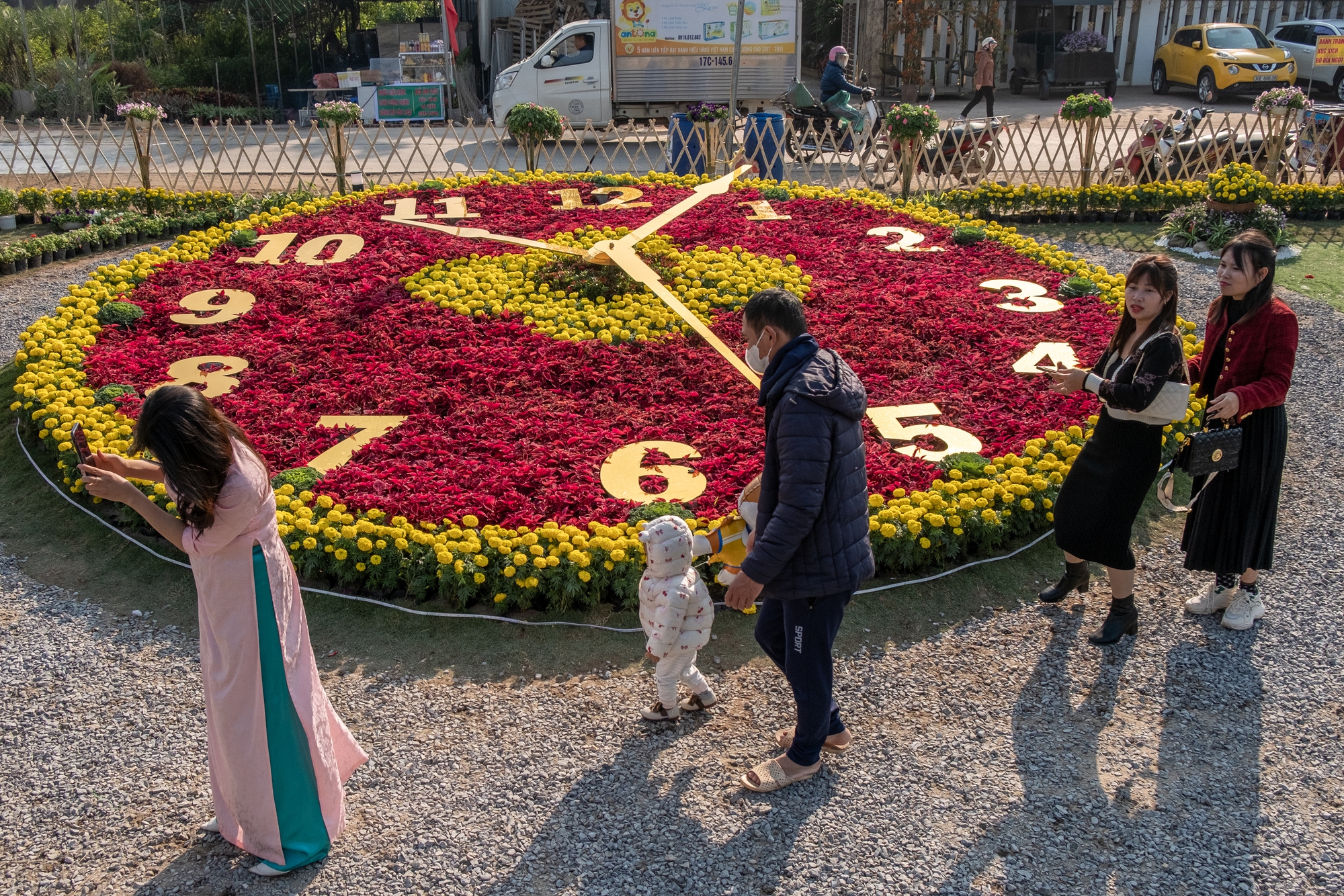 Lễ hội hoa Xuân Quan thu hút đông đảo du khách đến chiêm ngưỡng - Ảnh 6.