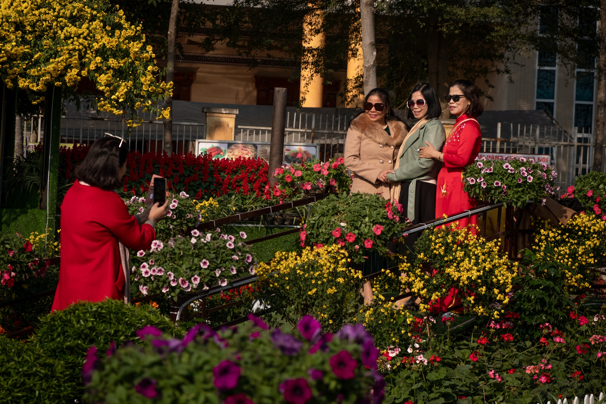 Lễ hội hoa Xuân Quan thu hút đông đảo du khách đến chiêm ngưỡng - Ảnh 7.