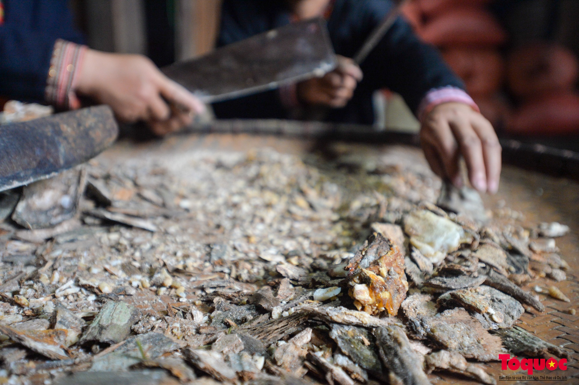Phát triển ngành sản xuất gia vị và nước hoa giúp phụ nữ Chiềng Keng  thoát nghèo - Ảnh 13.