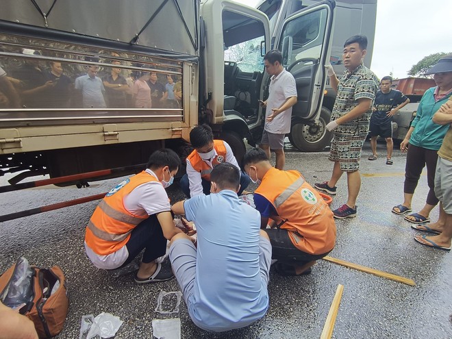 Phạm Quốc Việt - Đội trưởng Đội hỗ trợ sơ cứu FAS Angel nhận Giải thưởng Tình nguyện quốc gia 2023 - Ảnh 4.