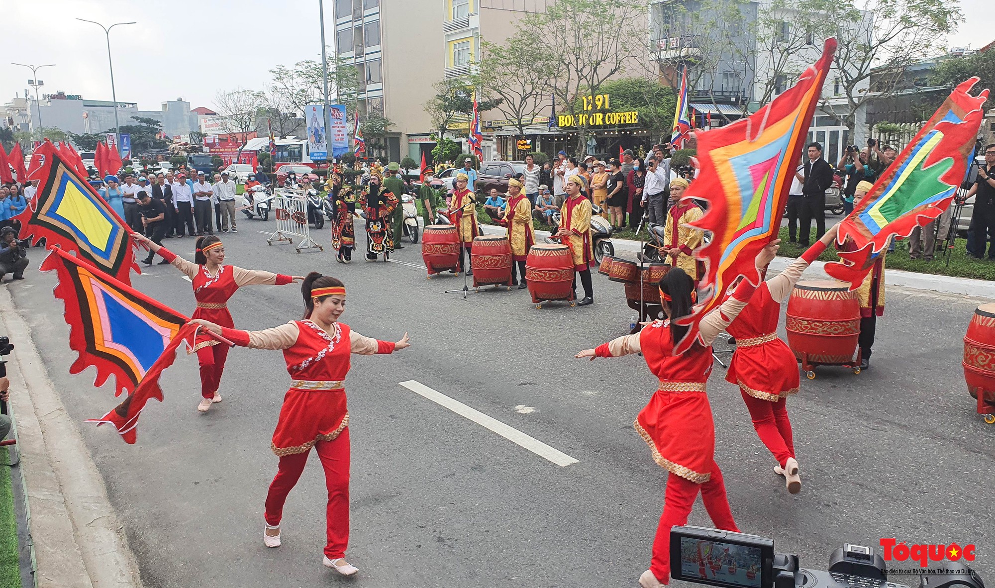Đặc sắc lễ hội cầu ngư tại Đà Nẵng - Ảnh 10.