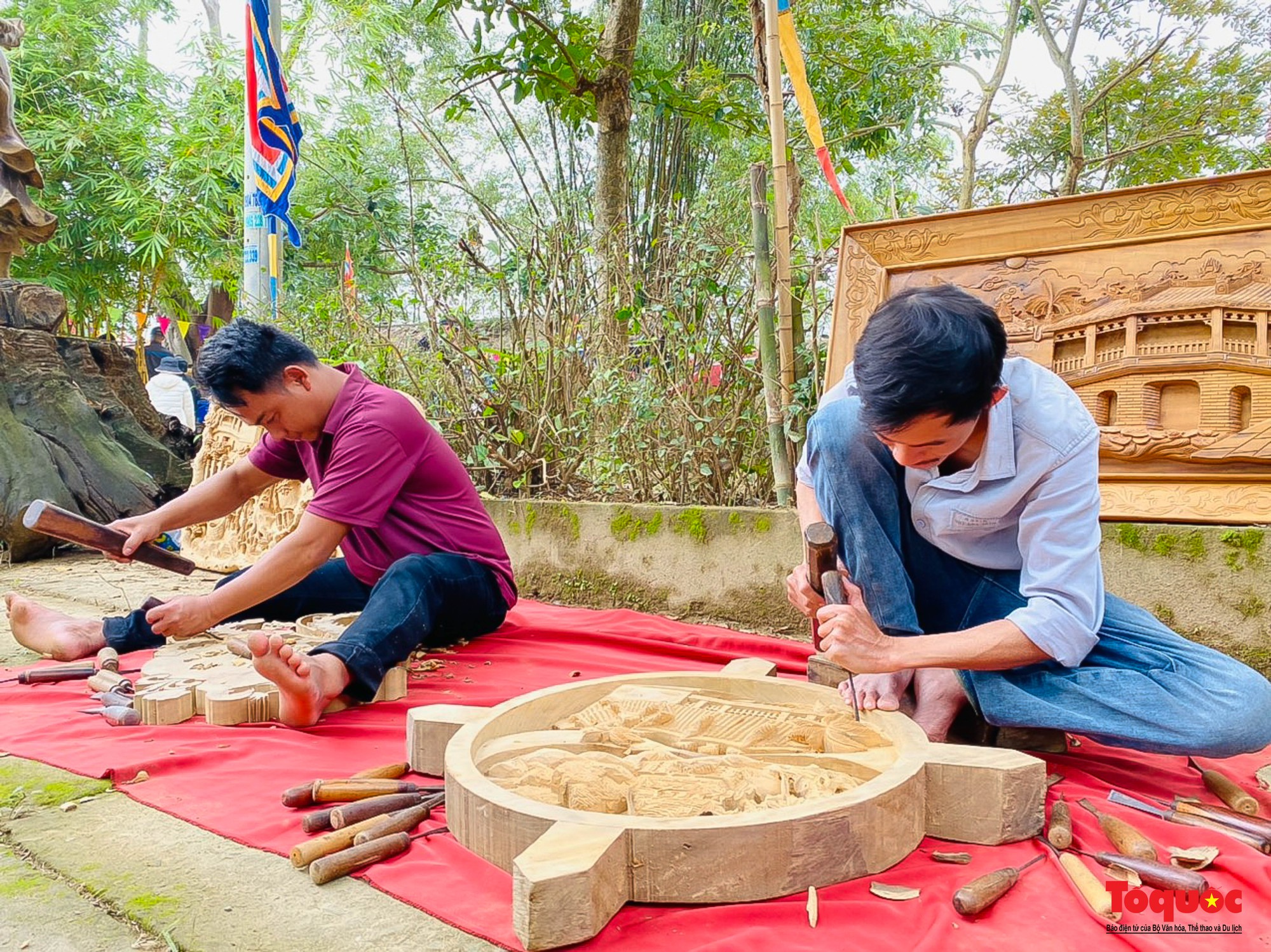 Du khách thích thú tham gia ngày hội làng nghề truyền thống Kim Bồng - Ảnh 10.