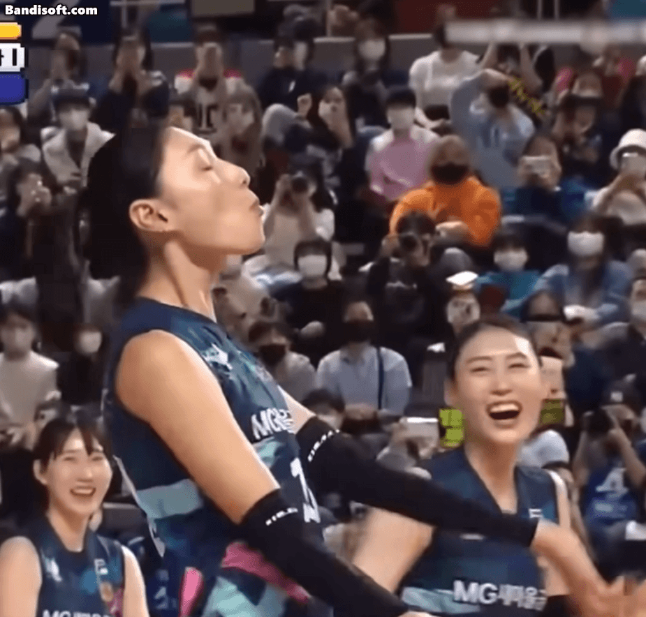 See Tình hot không cách nào hạ nhiệt: 2 siêu sao bóng chuyền Hàn Quốc vừa nghe nhạc lên là nhảy ngay trên sân đấu! - Ảnh 3.