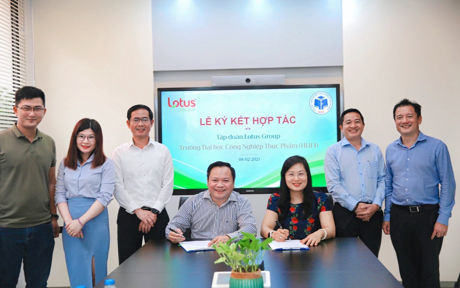 HUFI ký kết hợp tác với Tập đoàn Lotus Group về việc phát triển sản phẩm Cơm Ăn Liền - Ảnh 1.