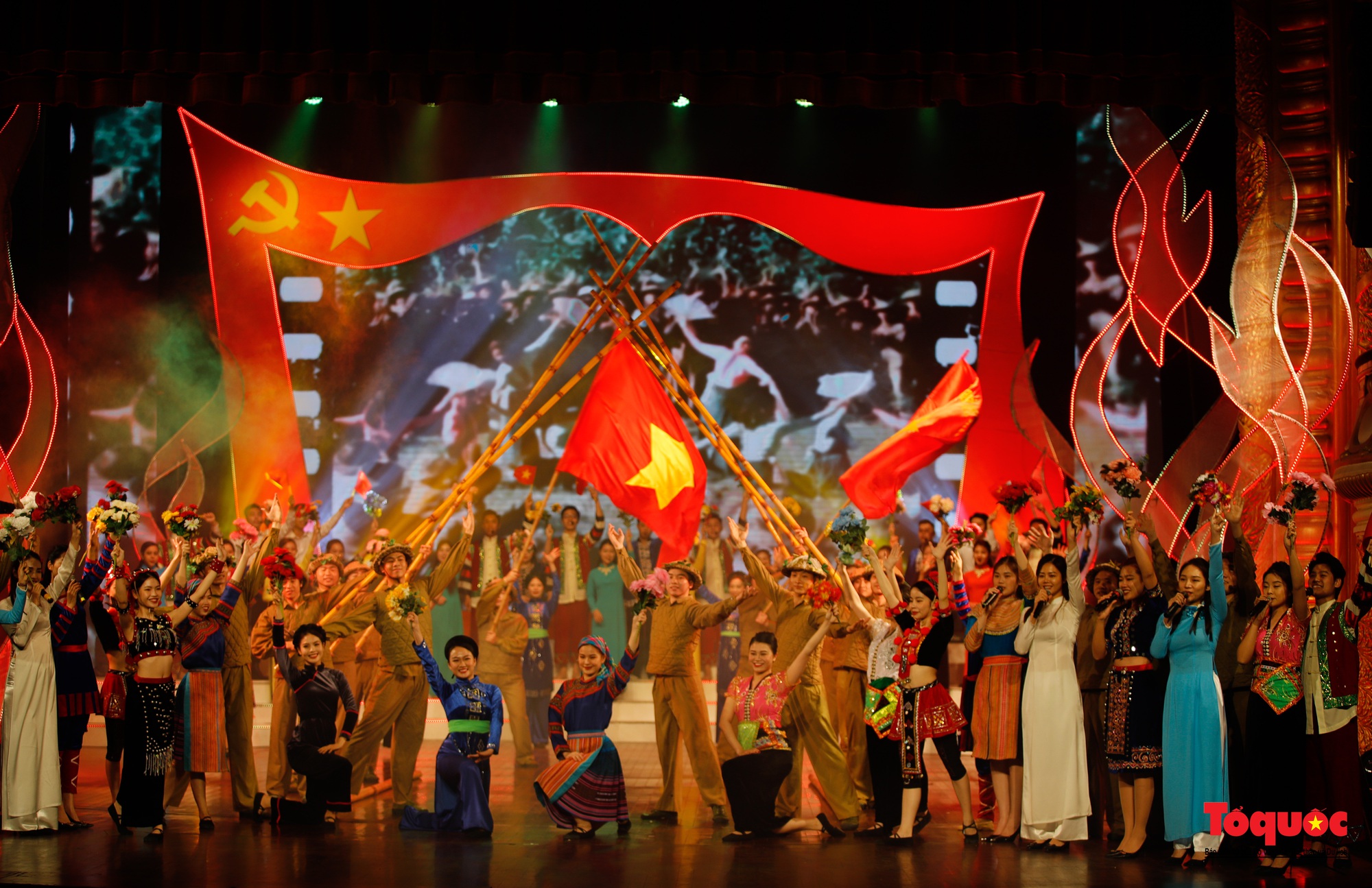 Sẵn sàng cho chương trình nghệ thuật đặc biệt kỷ niệm 80 năm Đề cương về văn hóa Việt Nam - Ảnh 16.