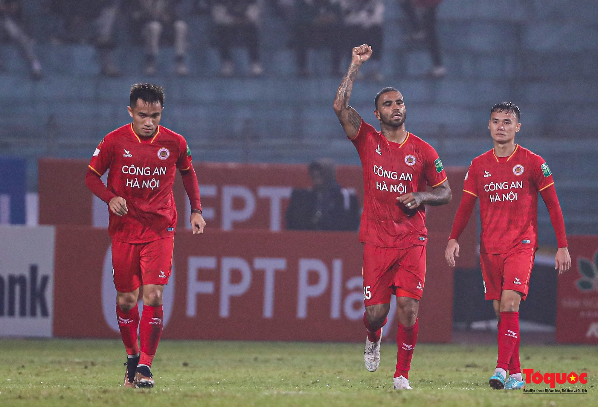 Công an Hà Nội có chiến thắng 5 sao trước Topeland Bình Định trong ngày trở lại V-League - Ảnh 20.