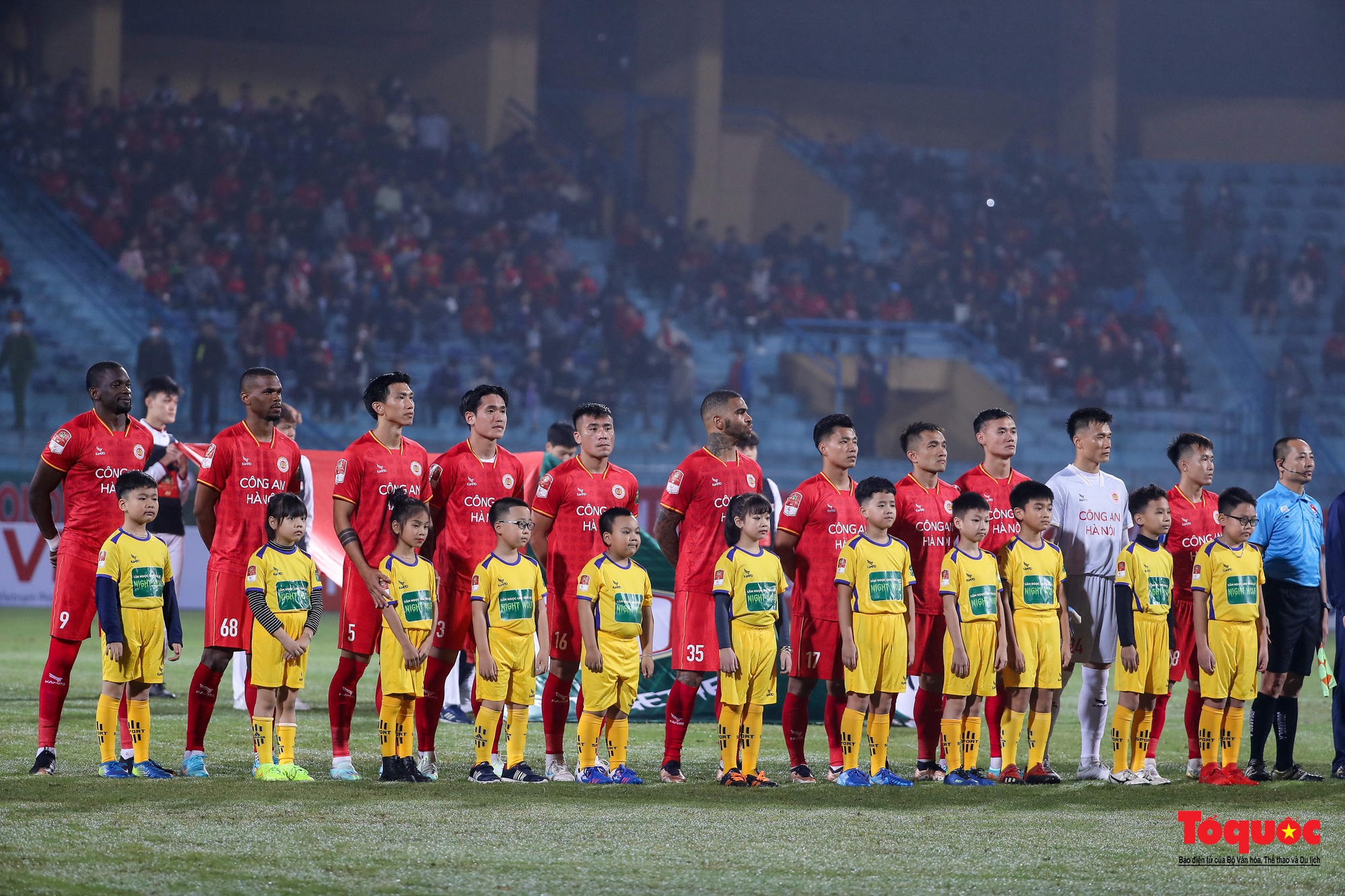 Công an Hà Nội có chiến thắng 5 sao trước Topeland Bình Định trong ngày trở lại V-League - Ảnh 1.