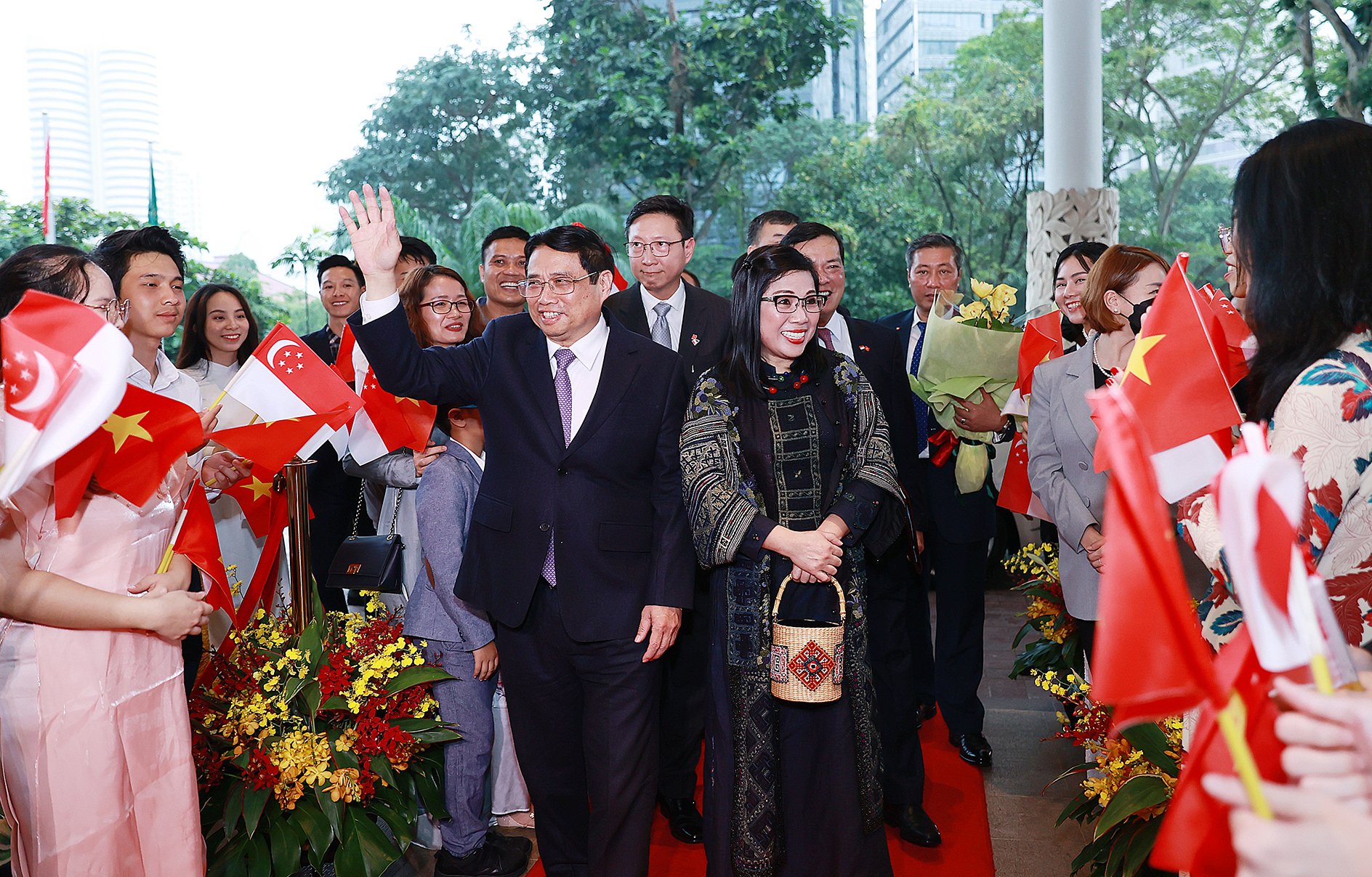 Thủ tướng Phạm Minh Chính bắt đầu thăm chính thức Cộng hòa Singapore - Ảnh 4.