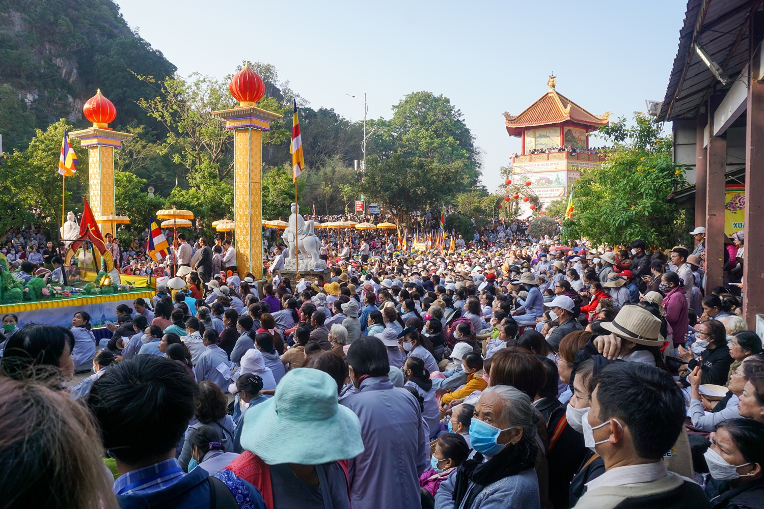 Hàng vạn người chen chân dự Lễ hội Quán Thế âm lớn nhất từ trước đến nay tại Đà Nẵng - Ảnh 3.