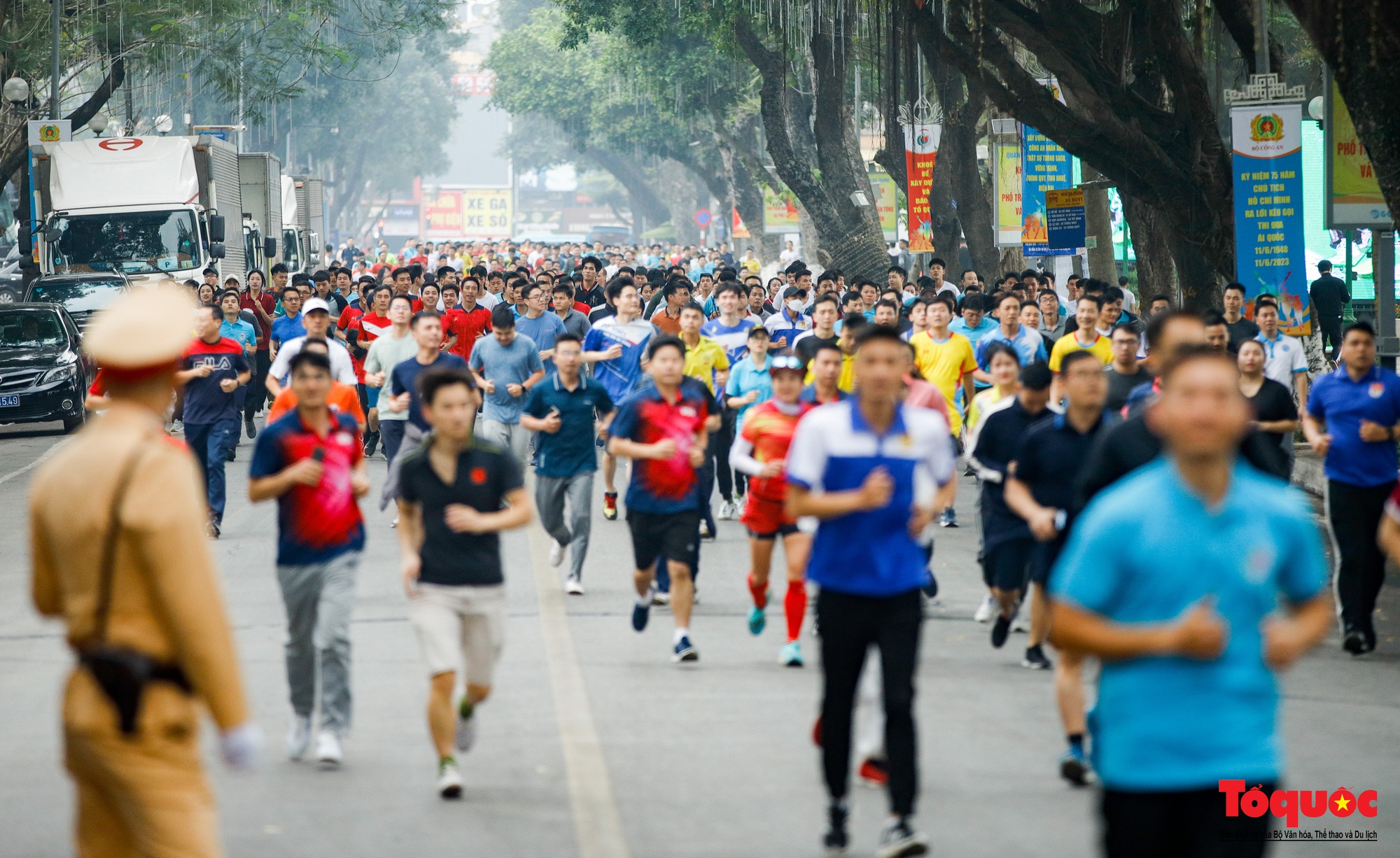 Bộ Công an tổ chức Ngày chạy Olympic vì sức khỏe toàn dân - Ảnh 7.