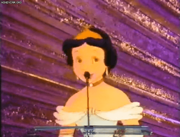 Hoá ra Bạch Tuyết từng xuất hiện đẹp nức nở tại Oscar, nhưng lại mặc nhầm váy của công chúa Disney khác?  - Ảnh 3.
