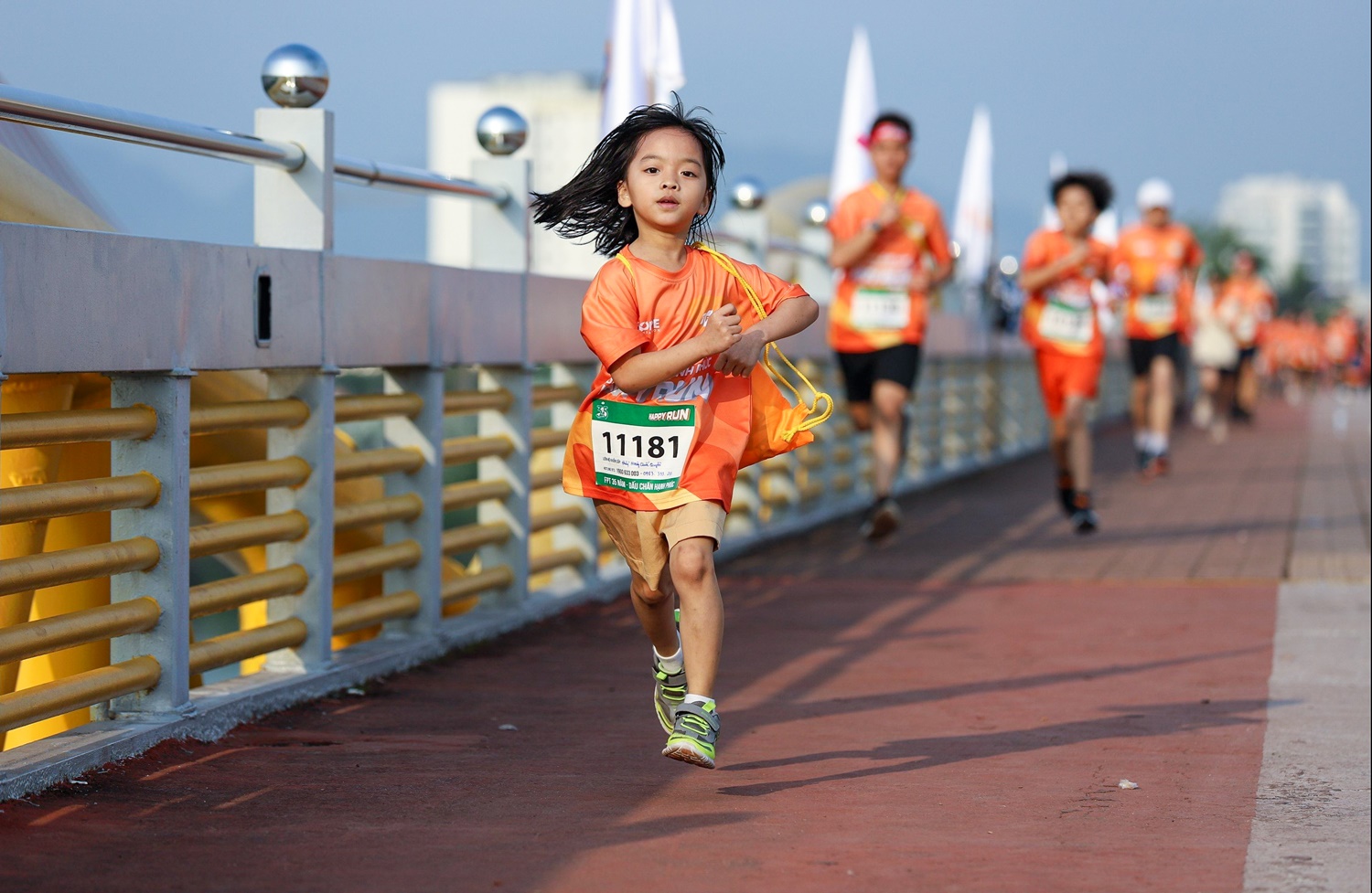 Hơn 3.500 người ở Đà Nẵng chạy gây quỹ cho học sinh khó khăn - Ảnh 6.