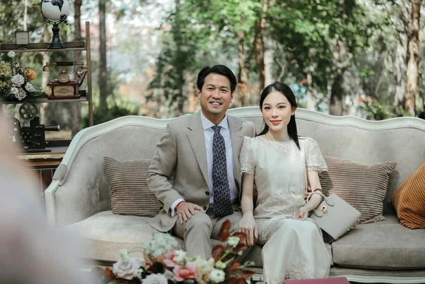 Đám cưới hào môn của Linh Rin và Phillip Nguyễn dần hé lộ, tiết lộ váy phù dâu vô cùng xịn xò - Ảnh 1.
