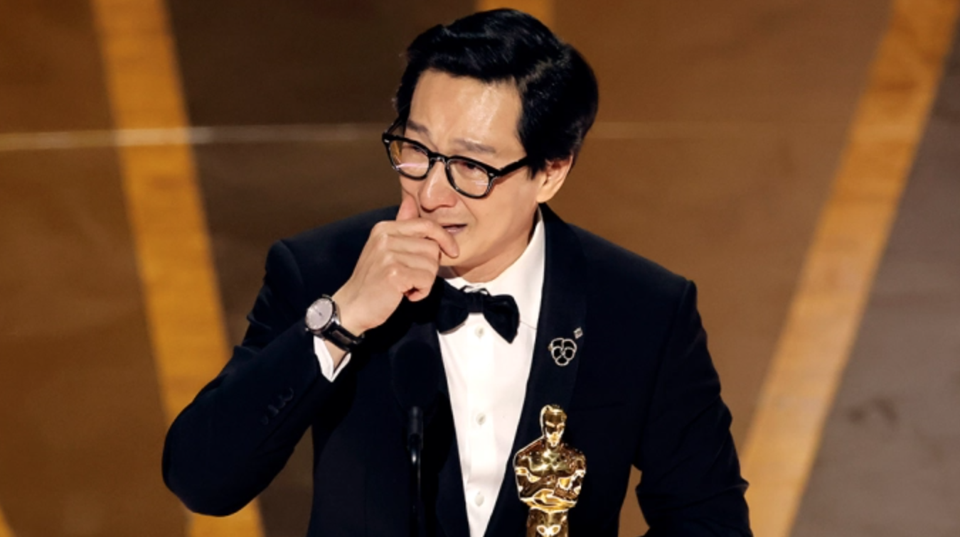 Quan Kế Huy: Tài tử gốc Á làm nên lịch sử tại Oscar sau gần 40 năm bị Hollywood ruồng bỏ - Ảnh 2.