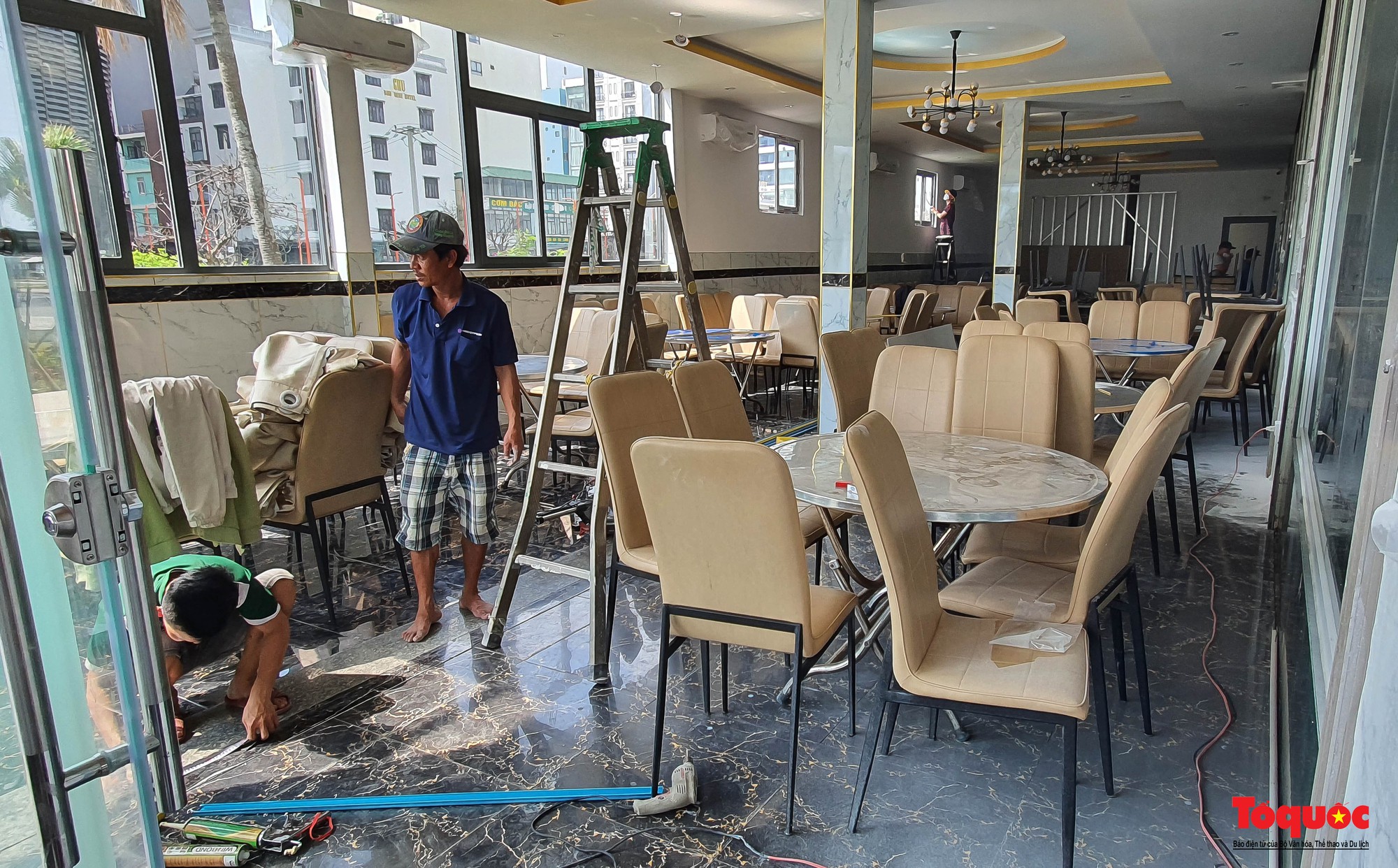 Nhà hàng, khách sạn ở Đà Nẵng dọn dẹp để đón khách Trung Quốc - Ảnh 4.