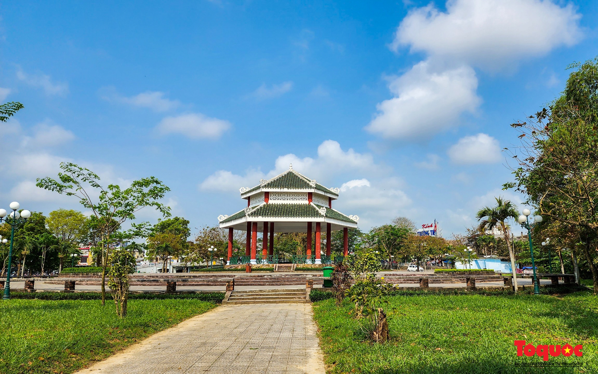 Mạnh tay xử lý hàng quán lấn chiếm trái phép, trả lại không gian cho công viên Trịnh Công Sơn - Ảnh 16.