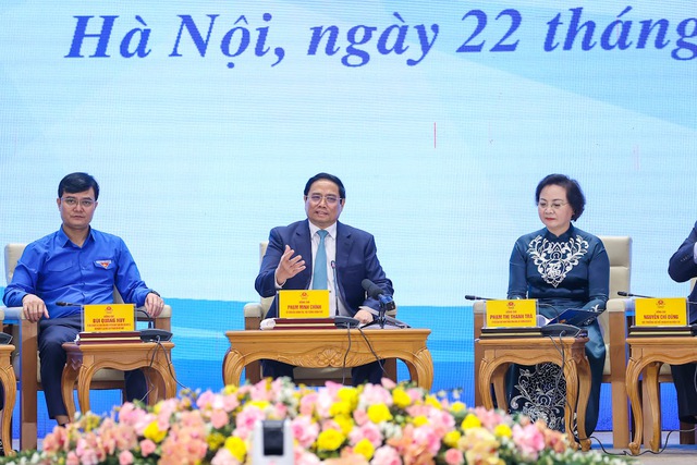 Bộ trưởng Nguyễn Văn Hùng: Không &quot;đi tắt, đón đầu&quot;, không nỗ lực thì sẽ mất đi thị phần lớn trong phát triển công nghiệp văn hóa - Ảnh 4.