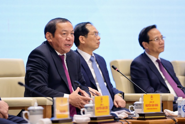 Bộ trưởng Nguyễn Văn Hùng: Không &quot;đi tắt, đón đầu&quot;, không nỗ lực thì sẽ mất đi thị phần lớn trong phát triển công nghiệp văn hóa - Ảnh 3.