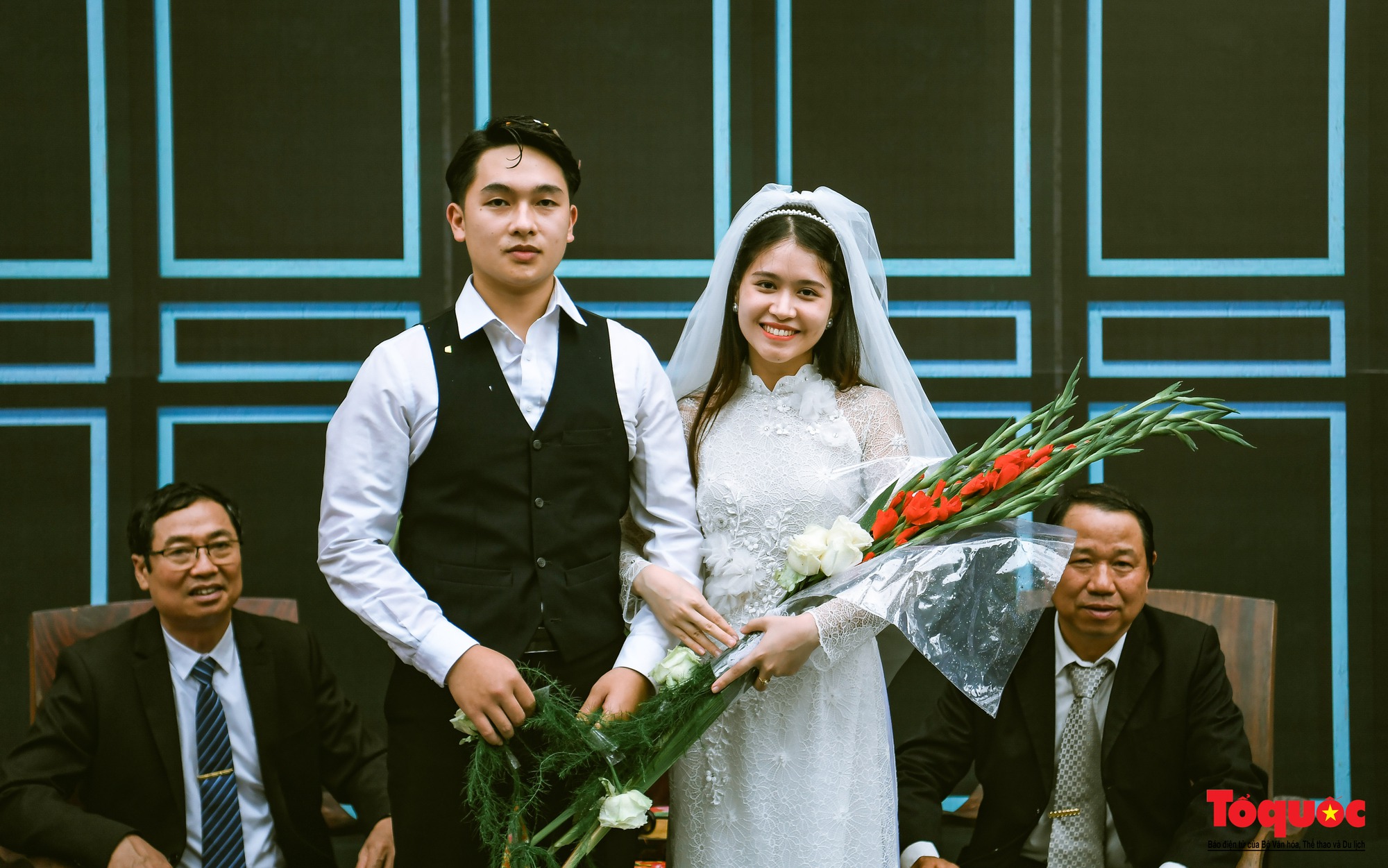 Du khách nước ngoài thích thú với đám cưới của người Hà Nội xưa - Ảnh 16.