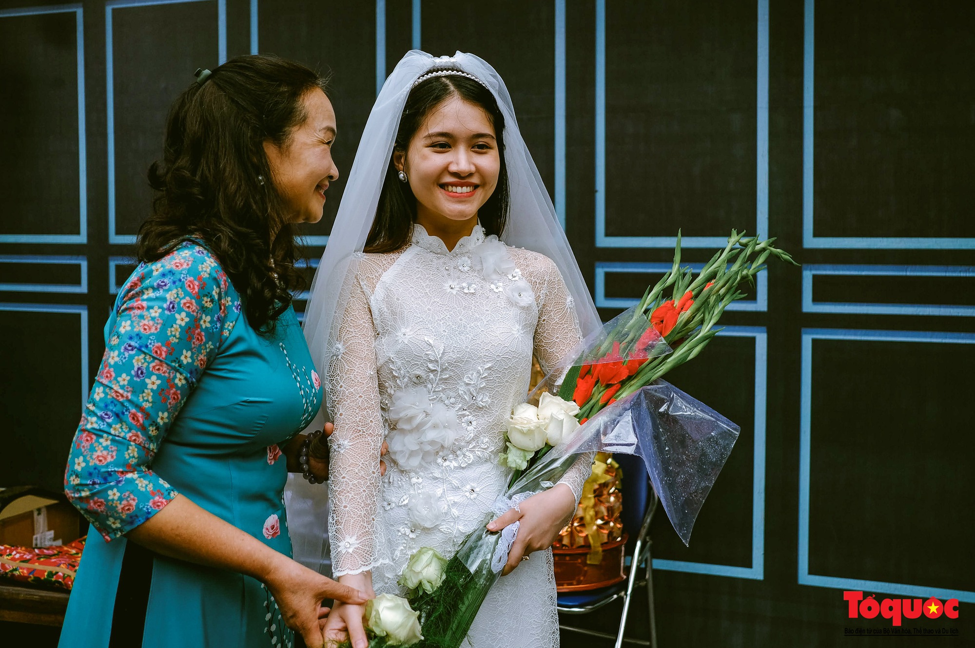 Du khách nước ngoài thích thú với đám cưới của người Hà Nội xưa - Ảnh 15.