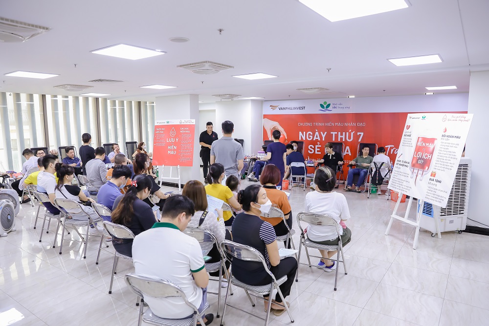 Văn Phú - Invest phối hợp cùng Bệnh viện Nhi Trung ương tổ chức ngày hội hiến máu ý nghĩa - Ảnh 2.