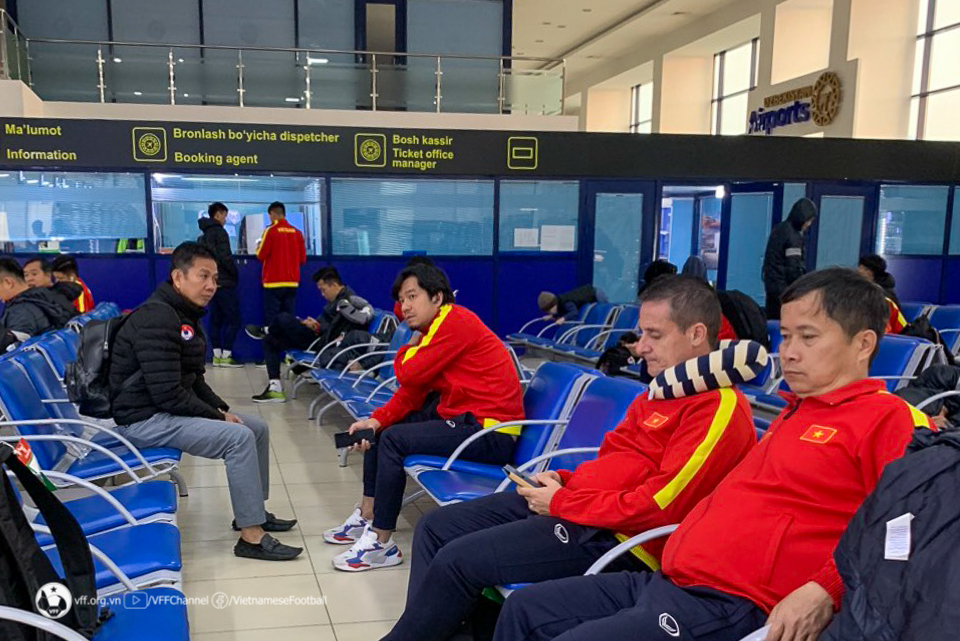 U20 Việt Nam về nước với hành trình vất vả