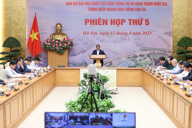 Thủ tướng yêu cầu khởi công 3 cao tốc, 2 đường vành đai của Hà Nội, TPHCM trước ngày 30/6 - Ảnh 2.
