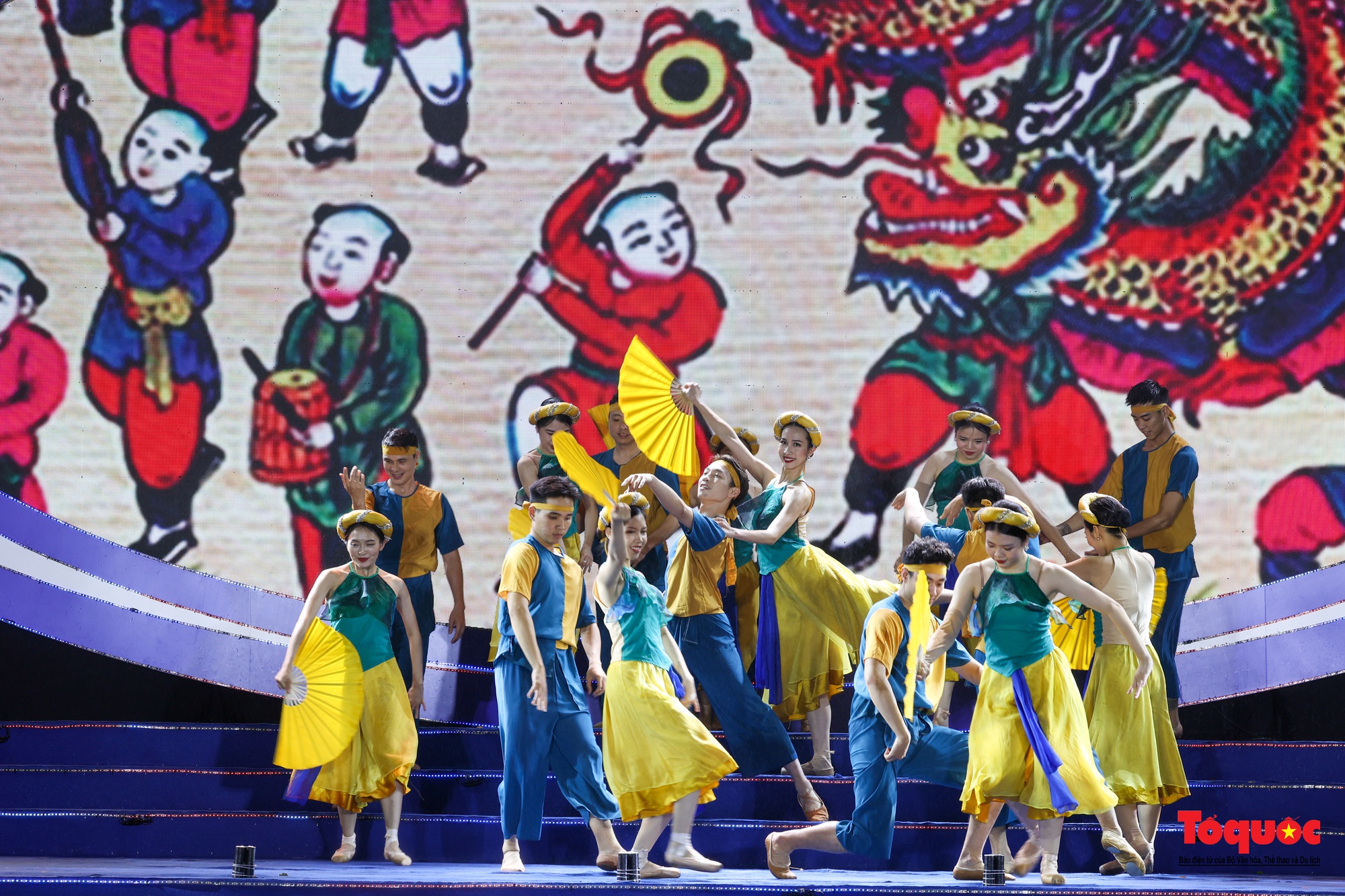 Rực rỡ sắc màu văn hóa trong chương trình giao lưu đặc biệt Việt Nam - Pháp - Ảnh 8.