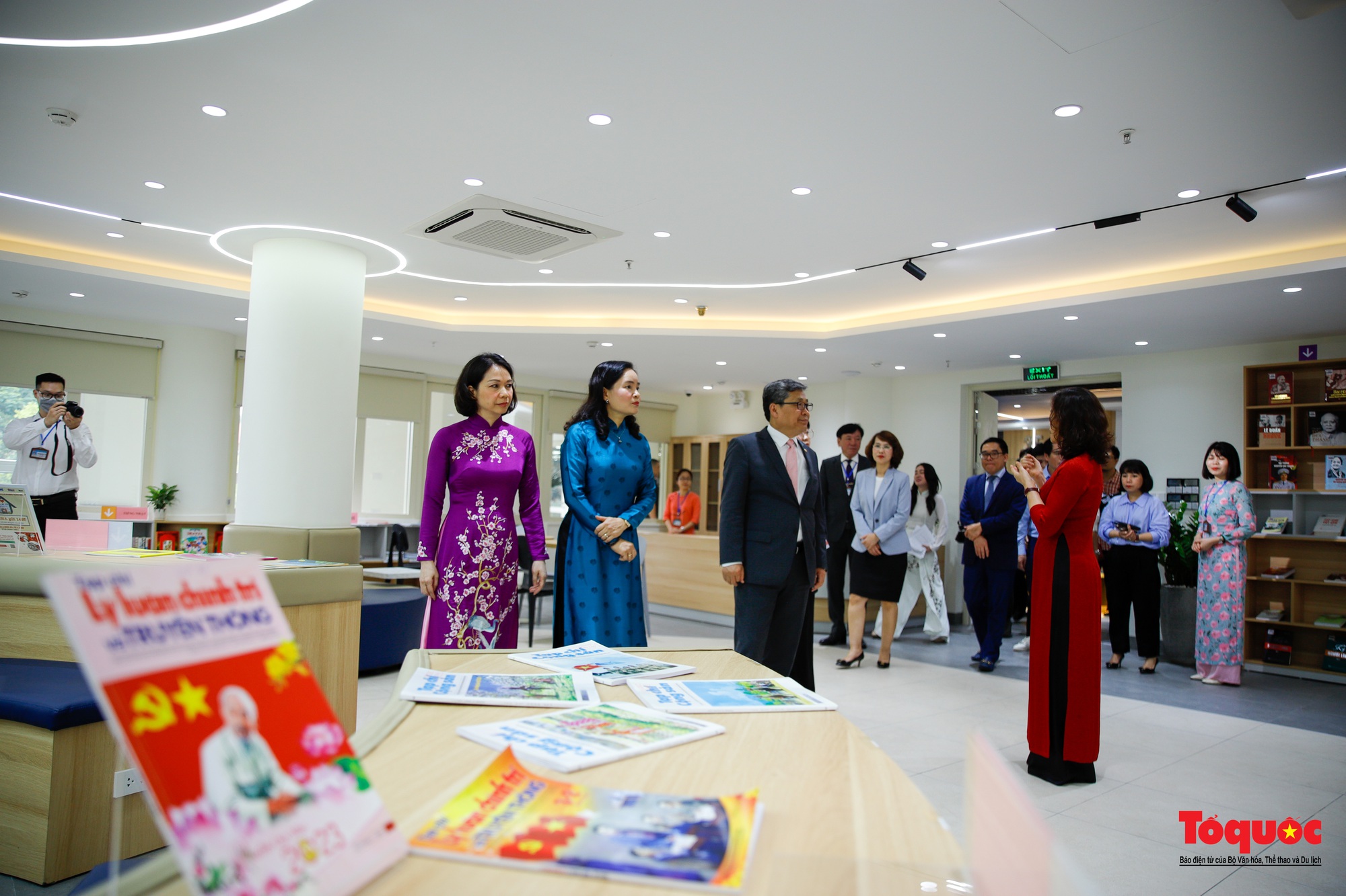 Khánh thành dự án “Tái tạo thư viện công cộng” tại Thư viện Hà Nội - Ảnh 9.