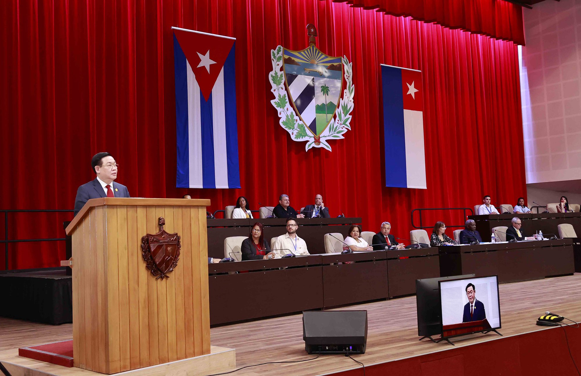 Chủ tịch Quốc hội Vương Đình Huệ là nhà lãnh đạo nước ngoài đầu tiên phát biểu trước Quốc hội Cuba - Ảnh 4.