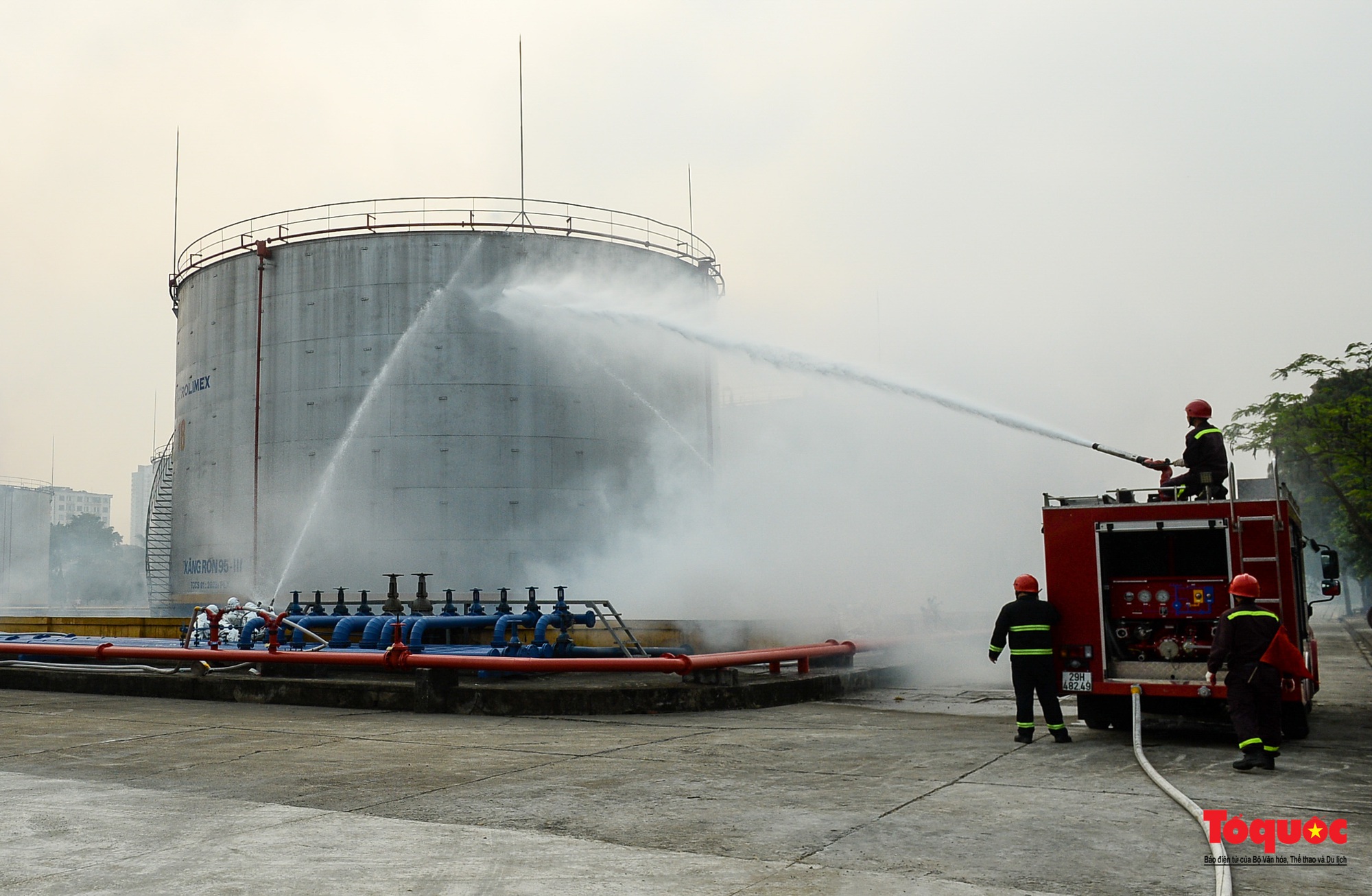 Phương án xử lý chữa cháy và cứu nạn, cứu hộ tại Tổng kho Xăng dầu Đức Giang - Ảnh 6.