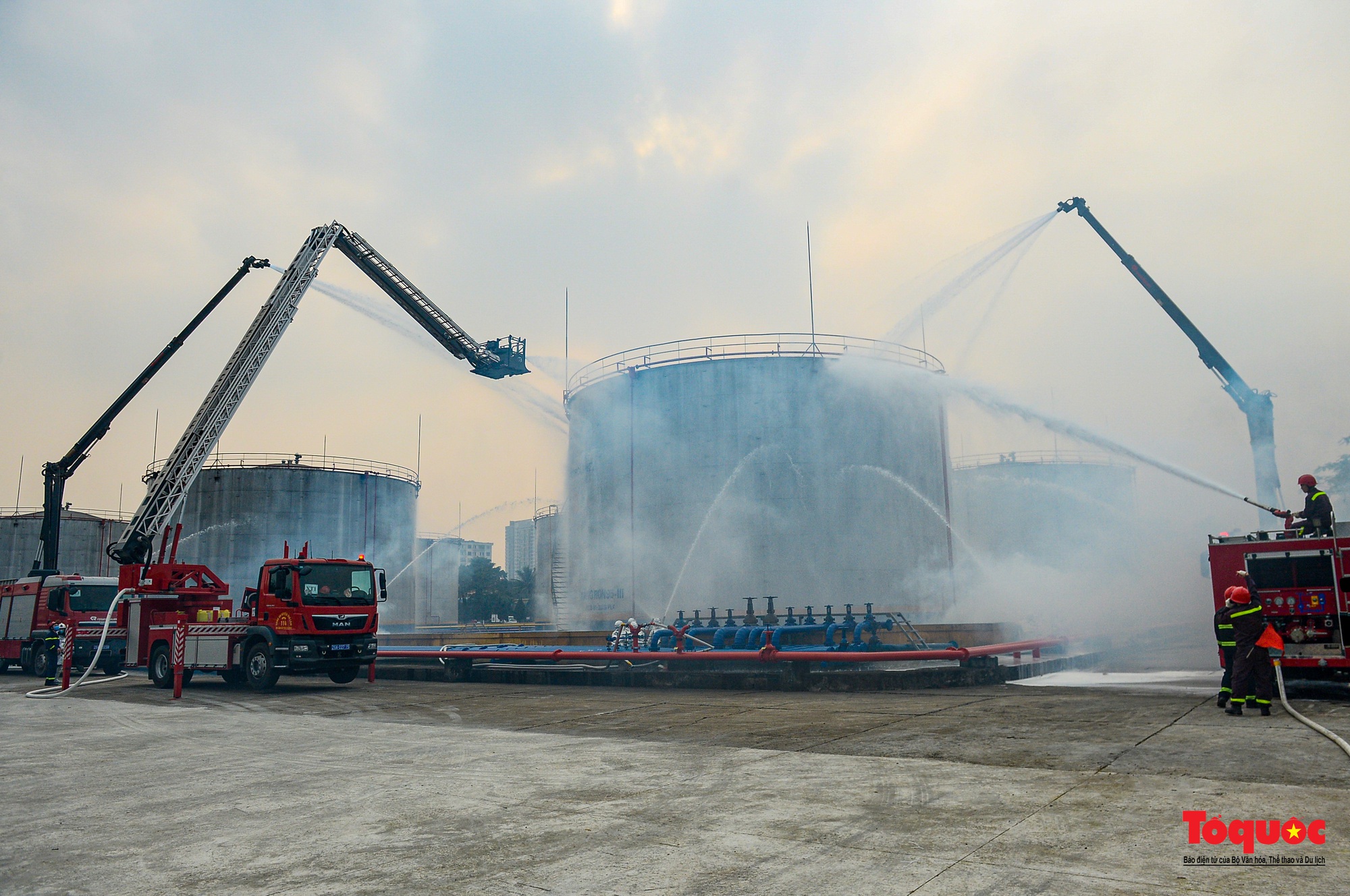 Phương án xử lý chữa cháy và cứu nạn, cứu hộ tại Tổng kho Xăng dầu Đức Giang - Ảnh 7.