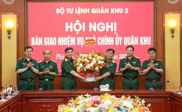 Bộ Quốc phòng điều động, bổ nhiệm Chính ủy Bộ Tư lệnh Thủ đô Hà Nội - Ảnh 1.