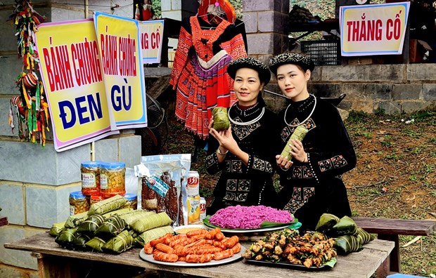 “Ngày hội non sông thống nhất” tại Làng Văn hóa - Du lịch các dân tộc Việt Nam  - Ảnh 1.