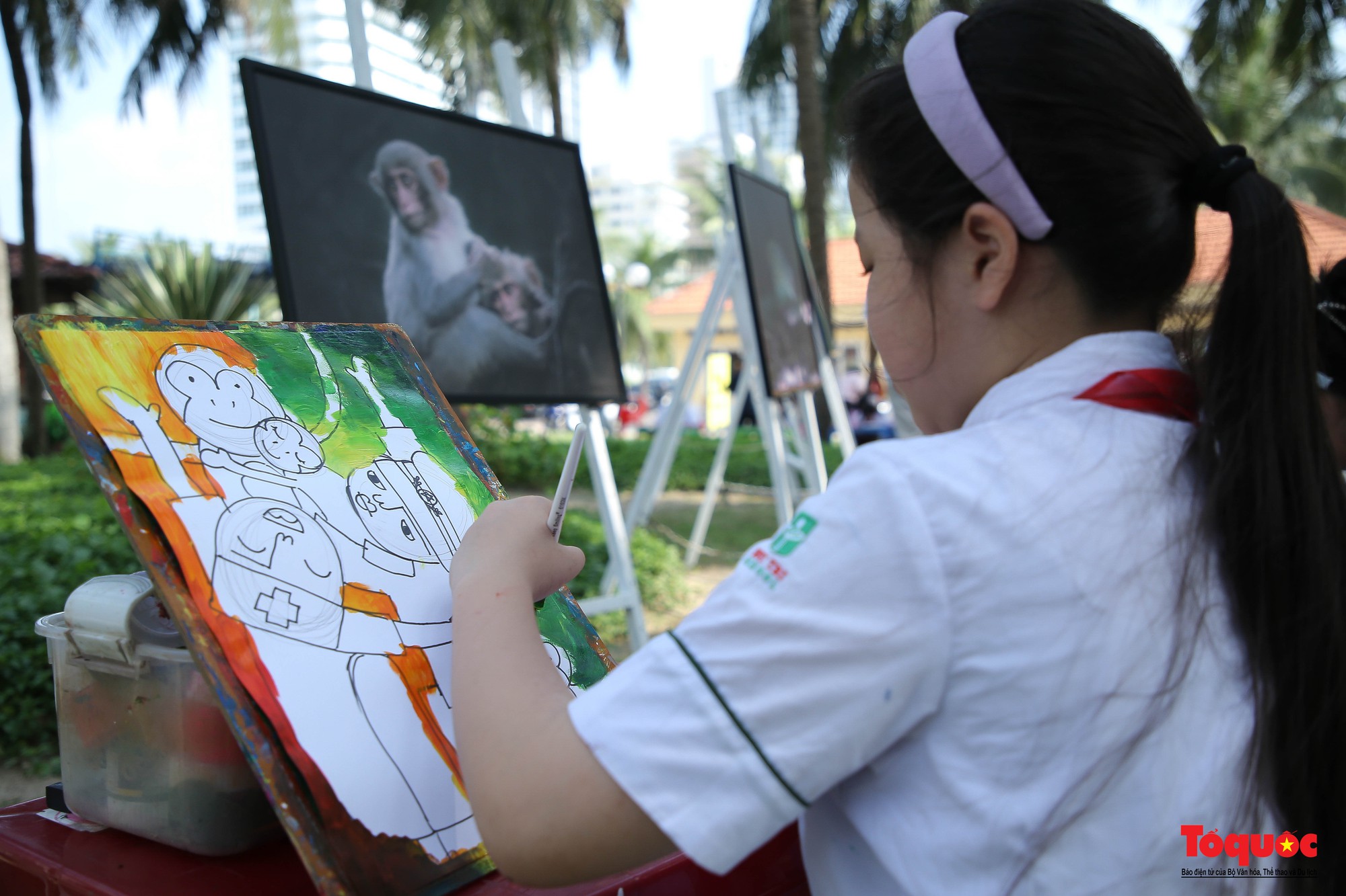 Hơn 100 học sinh Đà Nẵng tham gia cuộc thi vẽ tranh &quot;Vì một Sơn Trà xanh&quot; - Ảnh 4.