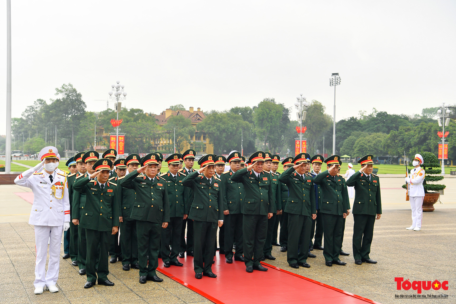 Lãnh đạo Đảng, Nhà nước viếng lăng Chủ tịch Hồ Chí Minh - Ảnh 8.