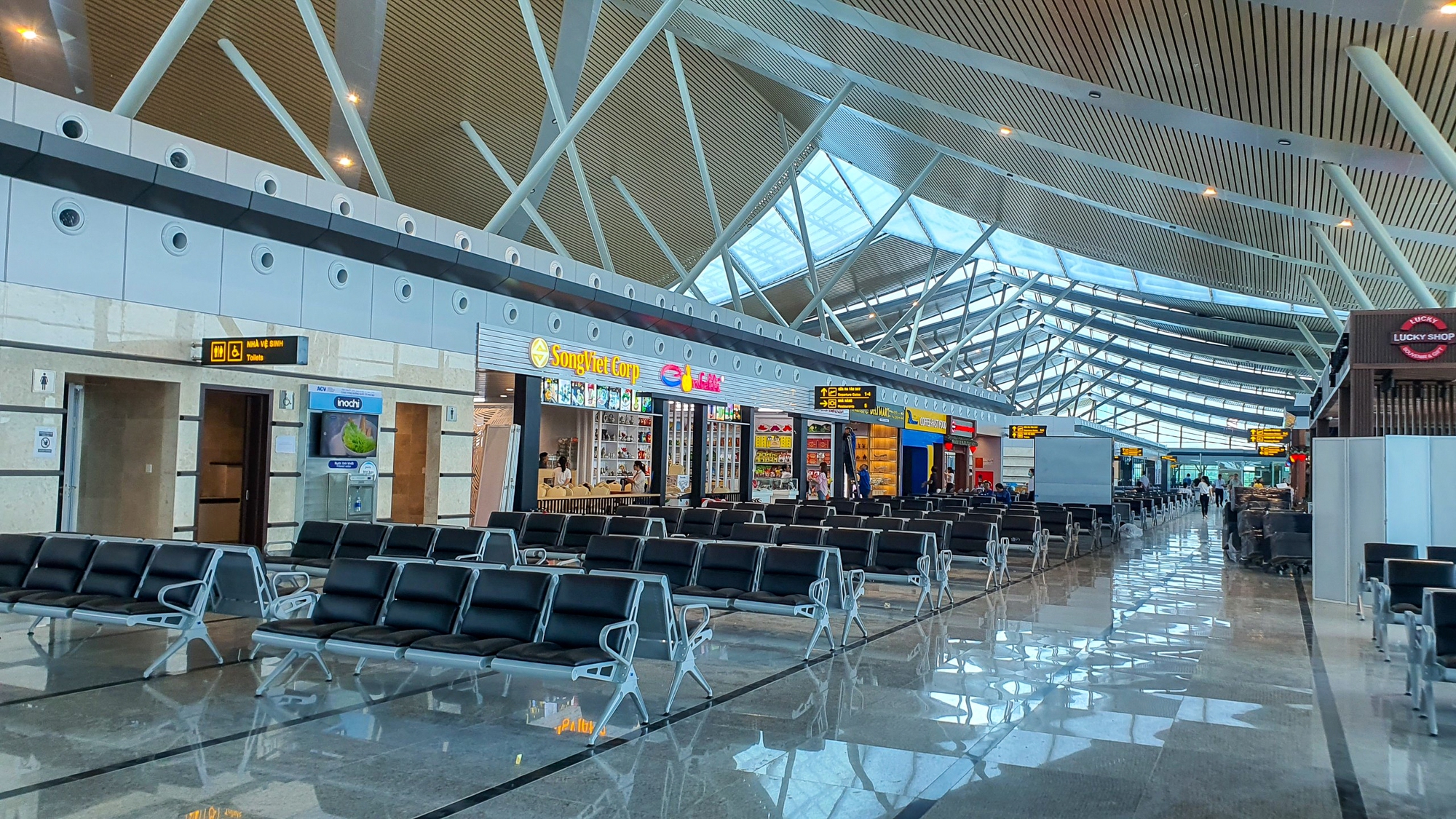 Bắt đầu đưa vào khai thác Nhà ga T2 – Cảng hàng không quốc tế Phú Bài - Ảnh 7.
