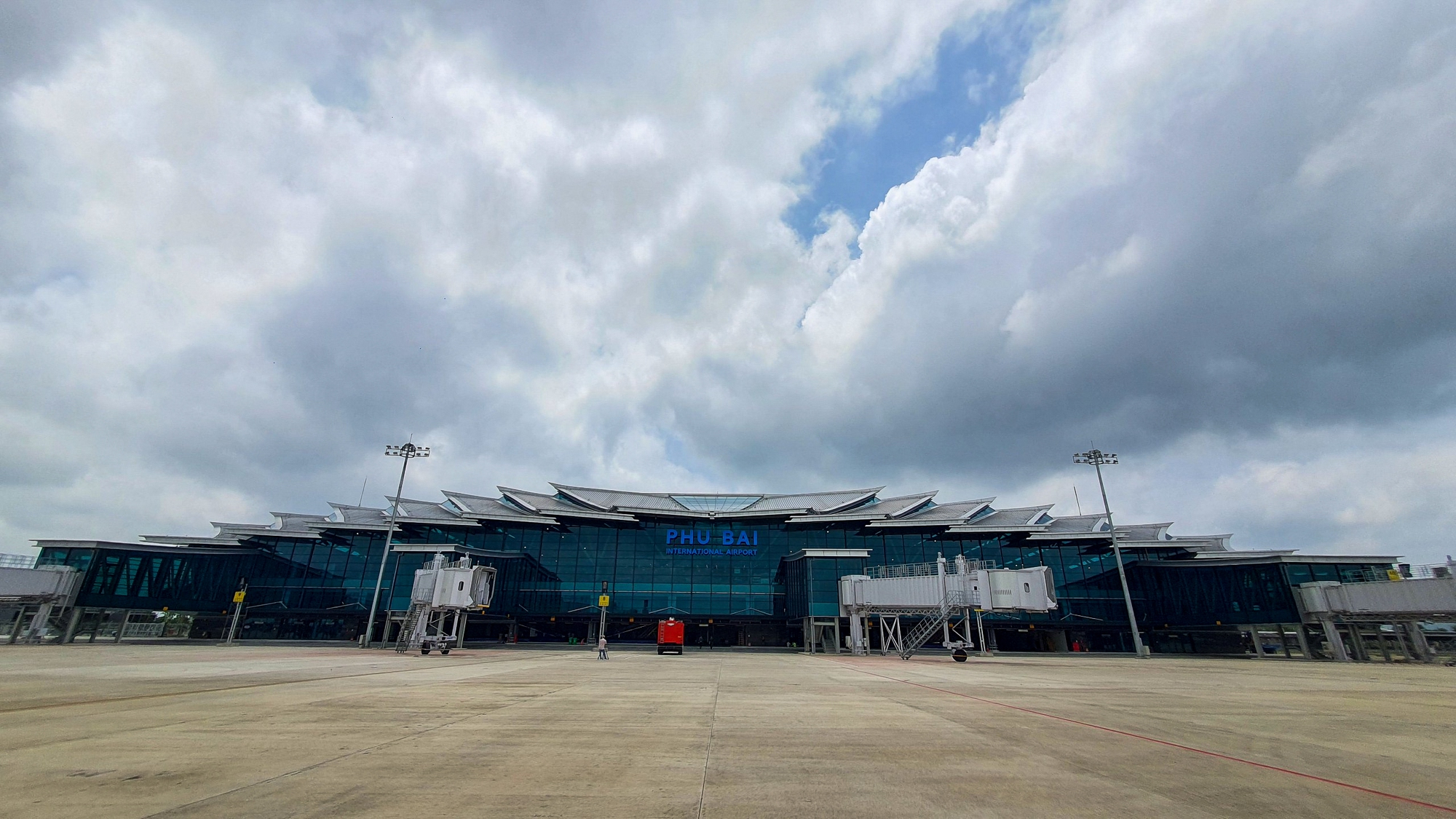 Bắt đầu đưa vào khai thác Nhà ga T2 – Cảng hàng không quốc tế Phú Bài - Ảnh 1.