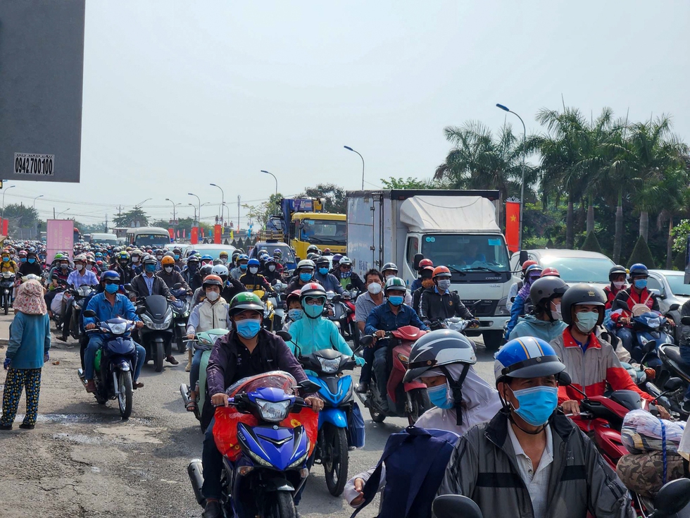 Tăng Cường Lưu Thông: Tắc Nghẽn Giao Thông Nghiêm Trọng Tại TP HCM Cuối Tuần Dịp Lễ