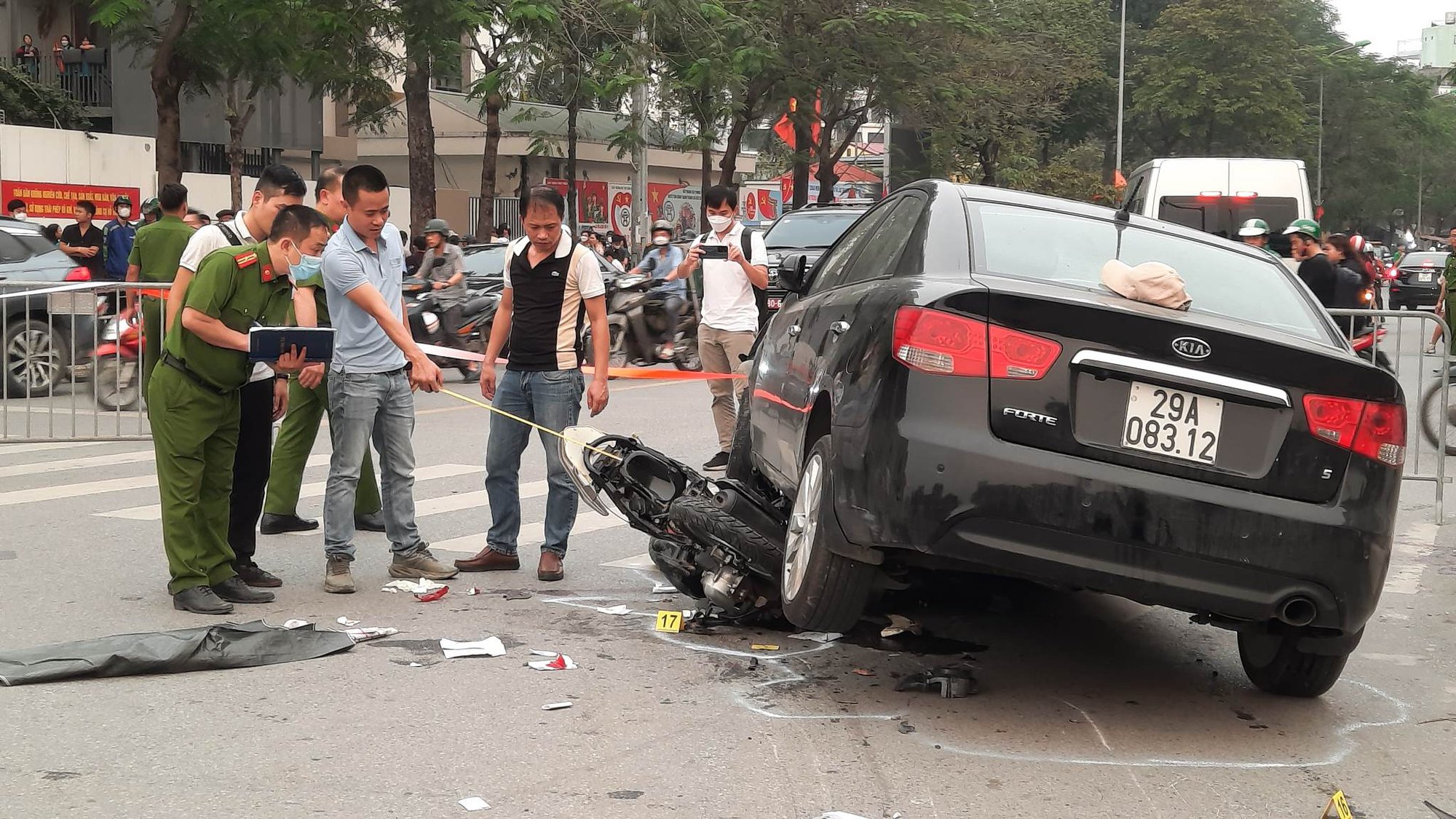 Chùm ảnh: Tình trạng sức khỏe các nạn nhân trong vụ 'xe điên' tông liên hoàn trên đường Võ Chí Công - Ảnh 7.