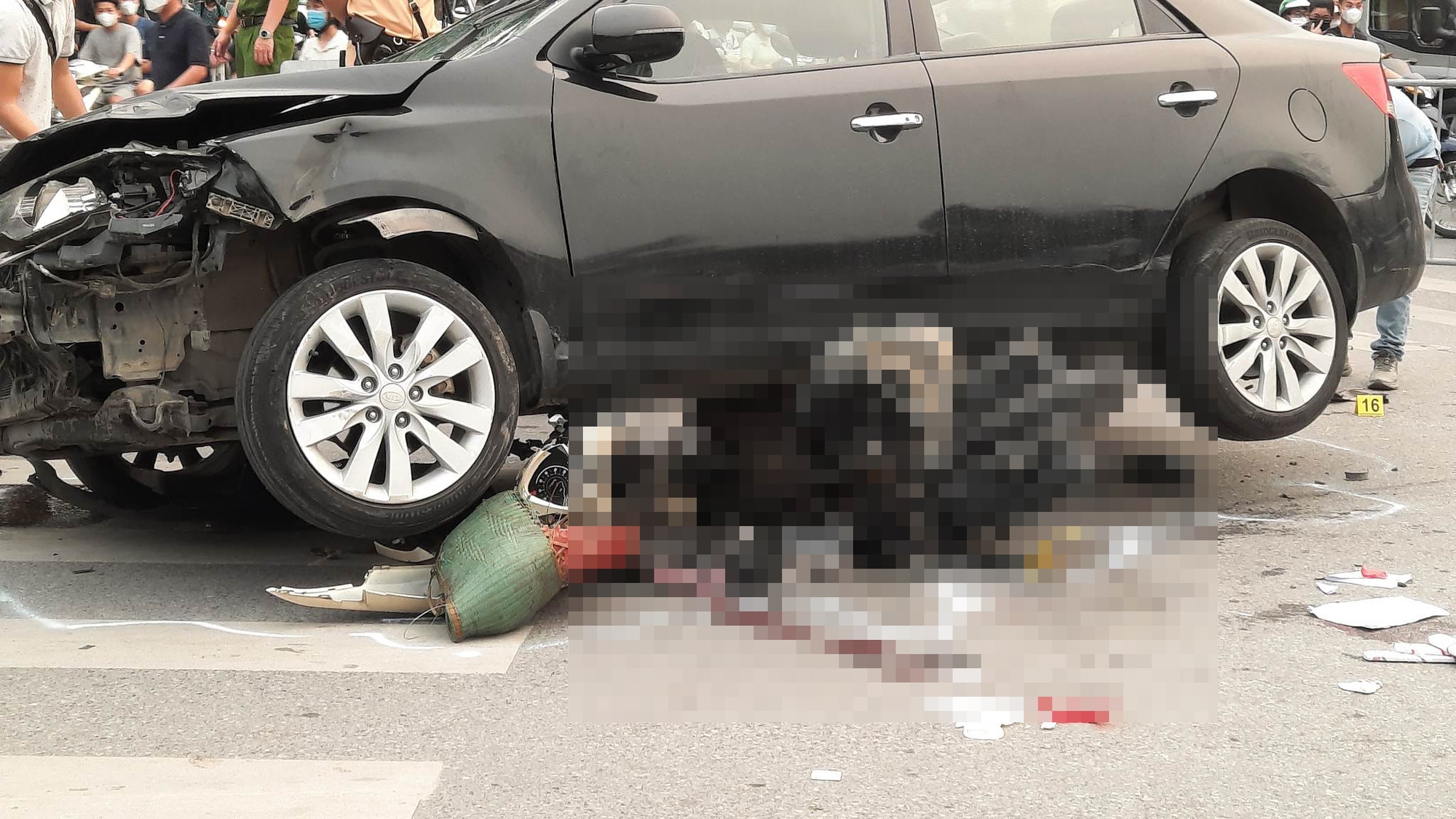 Chùm ảnh: Tình trạng sức khỏe các nạn nhân trong vụ 'xe điên' tông liên hoàn trên đường Võ Chí Công - Ảnh 8.
