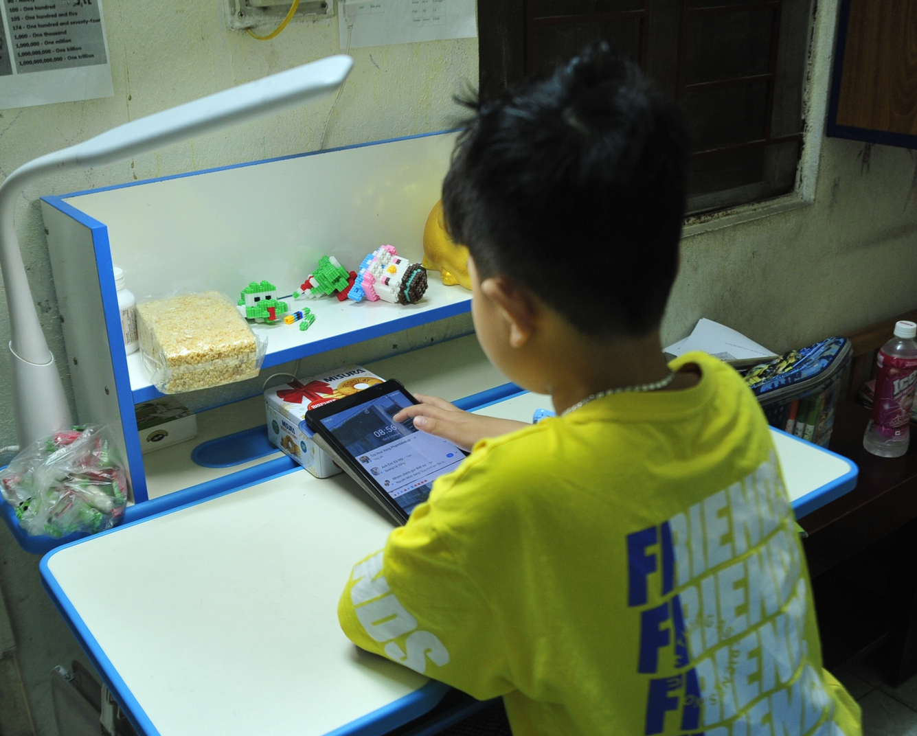 Nhiều phụ huynh lo ngại con mình sẽ "biến hình" vì TikTok - Ảnh 2.