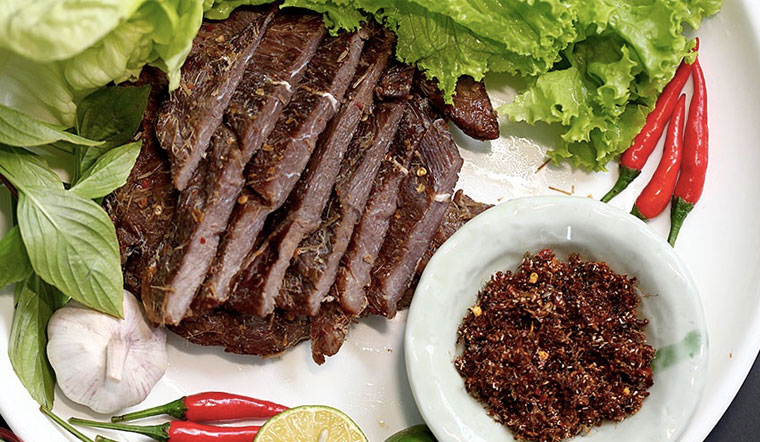 Độc lạ các món đặc sản làm từ kiến vàng, nghe thì sợ nhưng thử rồi có khi lại ghiền - Ảnh 6.